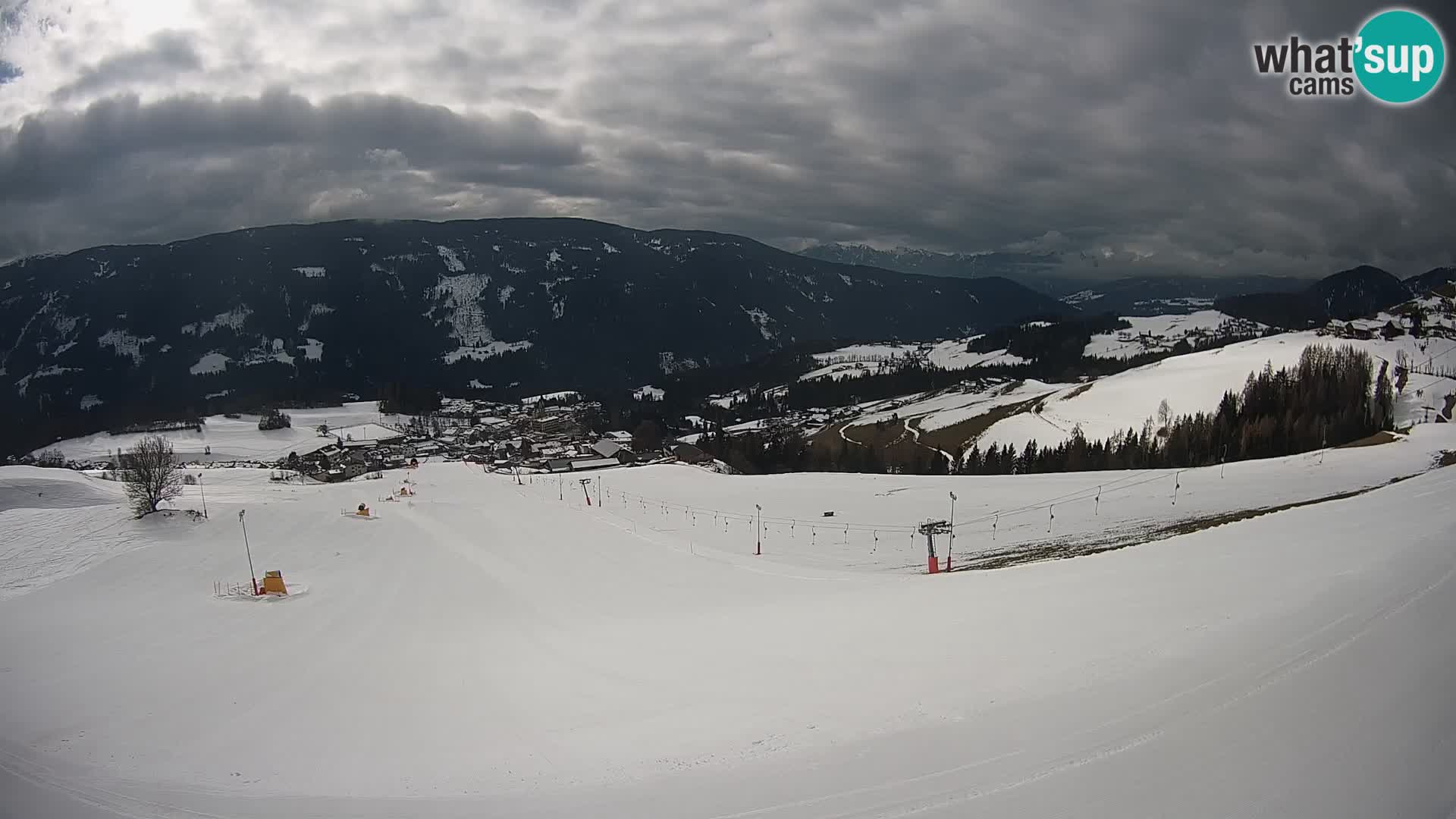 Spletna kamera Terenten (1210m) – Pogled v živo na dolino Pusteria