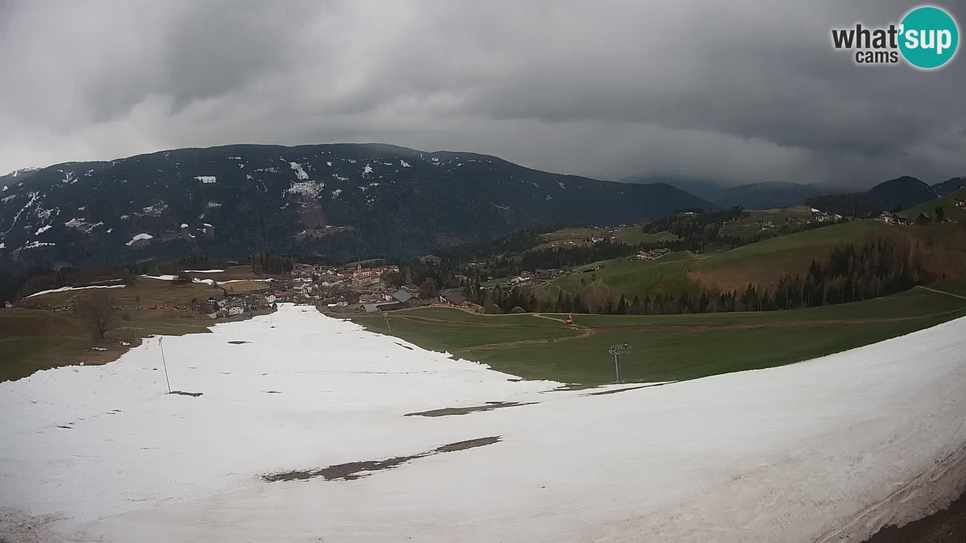 Spletna kamera Terenten (1210m) – Pogled v živo na dolino Pusteria
