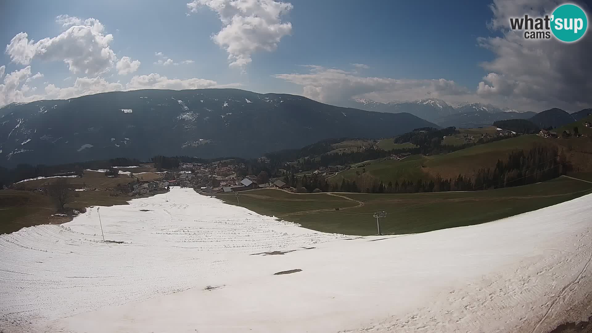 Spletna kamera Terenten (1210m) – Pogled v živo na dolino Pusteria