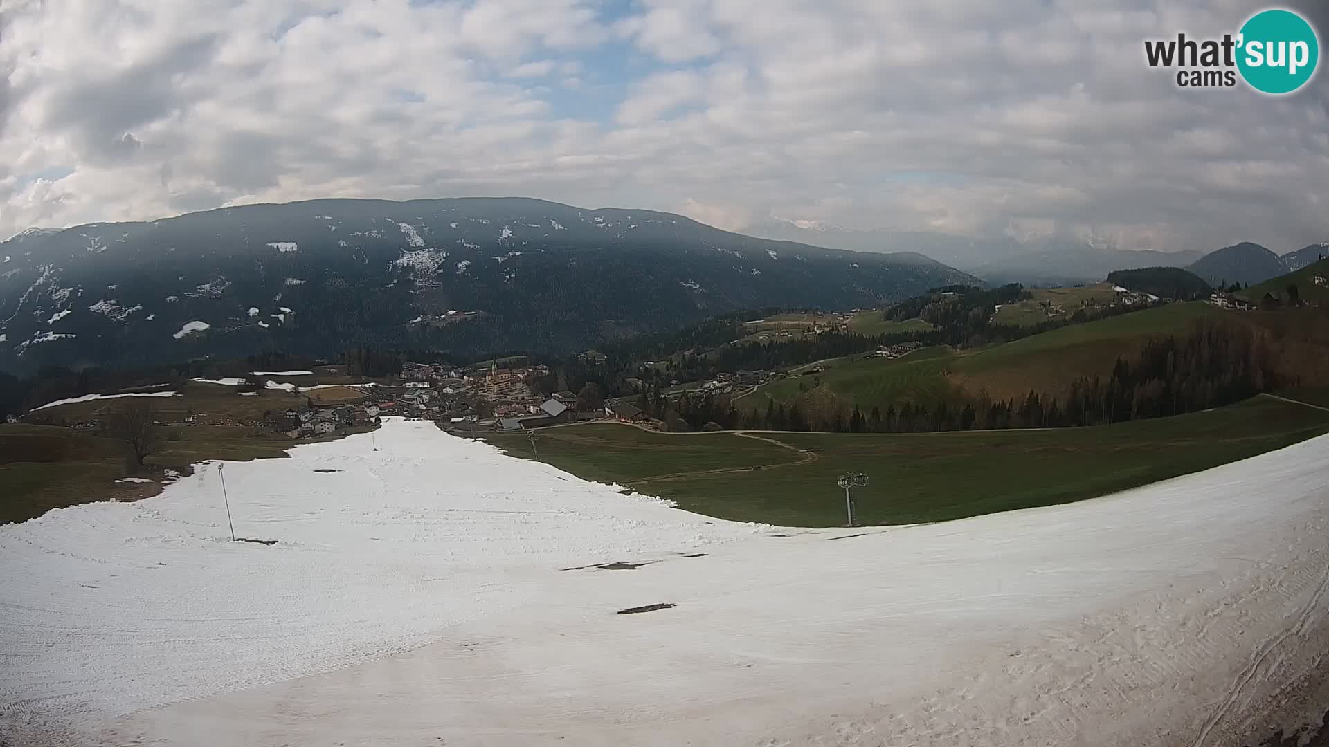 Spletna kamera Terenten (1210m) – Pogled v živo na dolino Pusteria