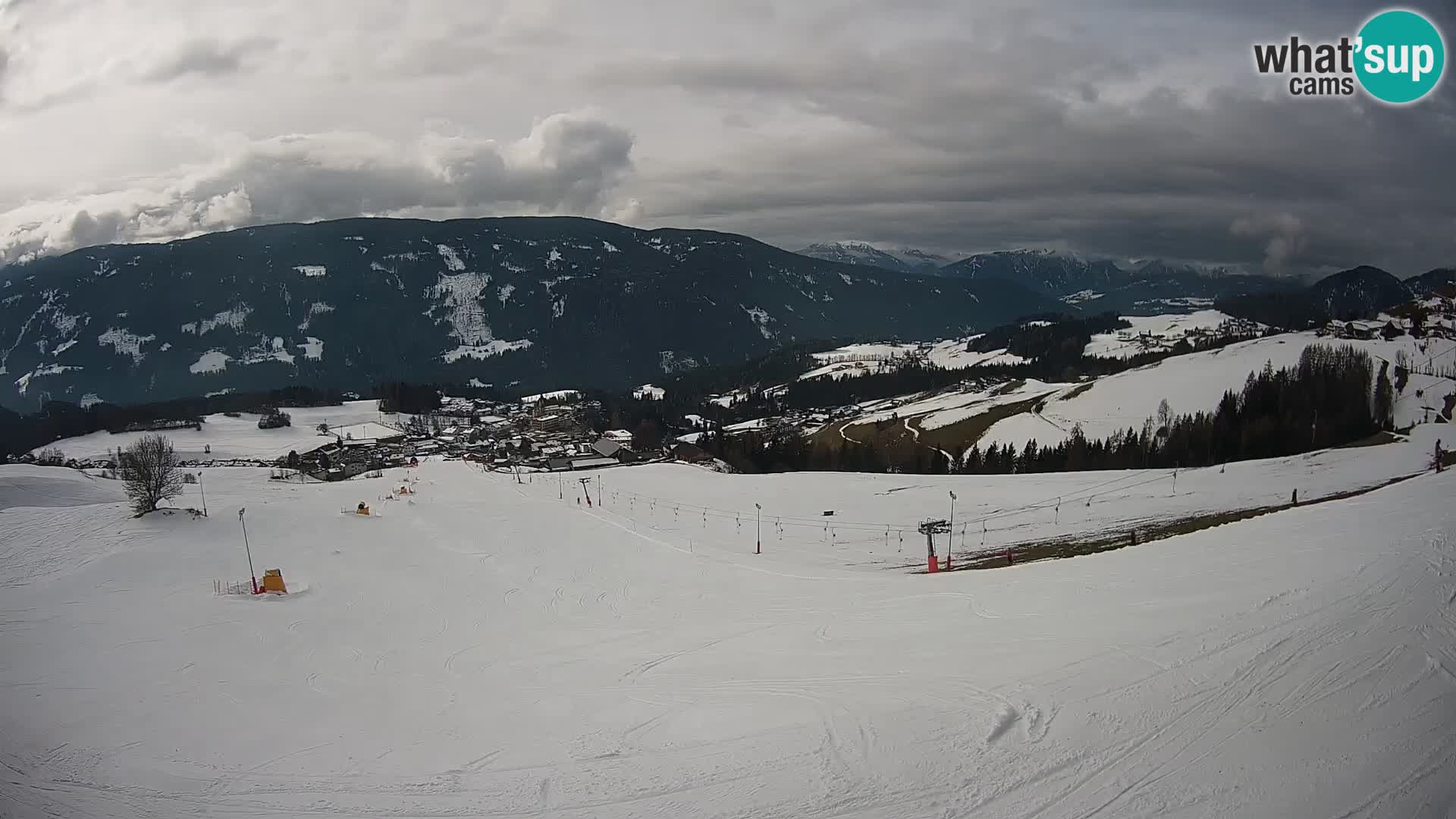Spletna kamera Terenten (1210m) – Pogled v živo na dolino Pusteria