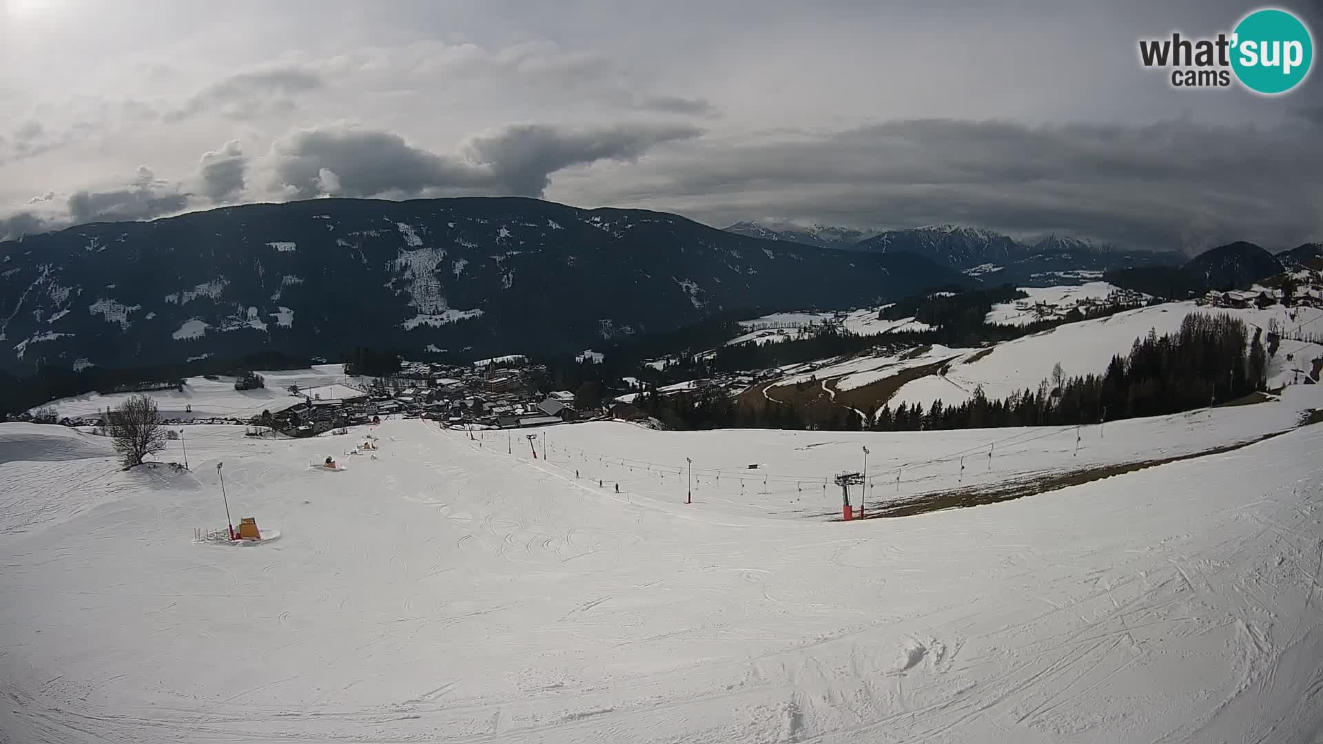 Spletna kamera Terenten (1210m) – Pogled v živo na dolino Pusteria