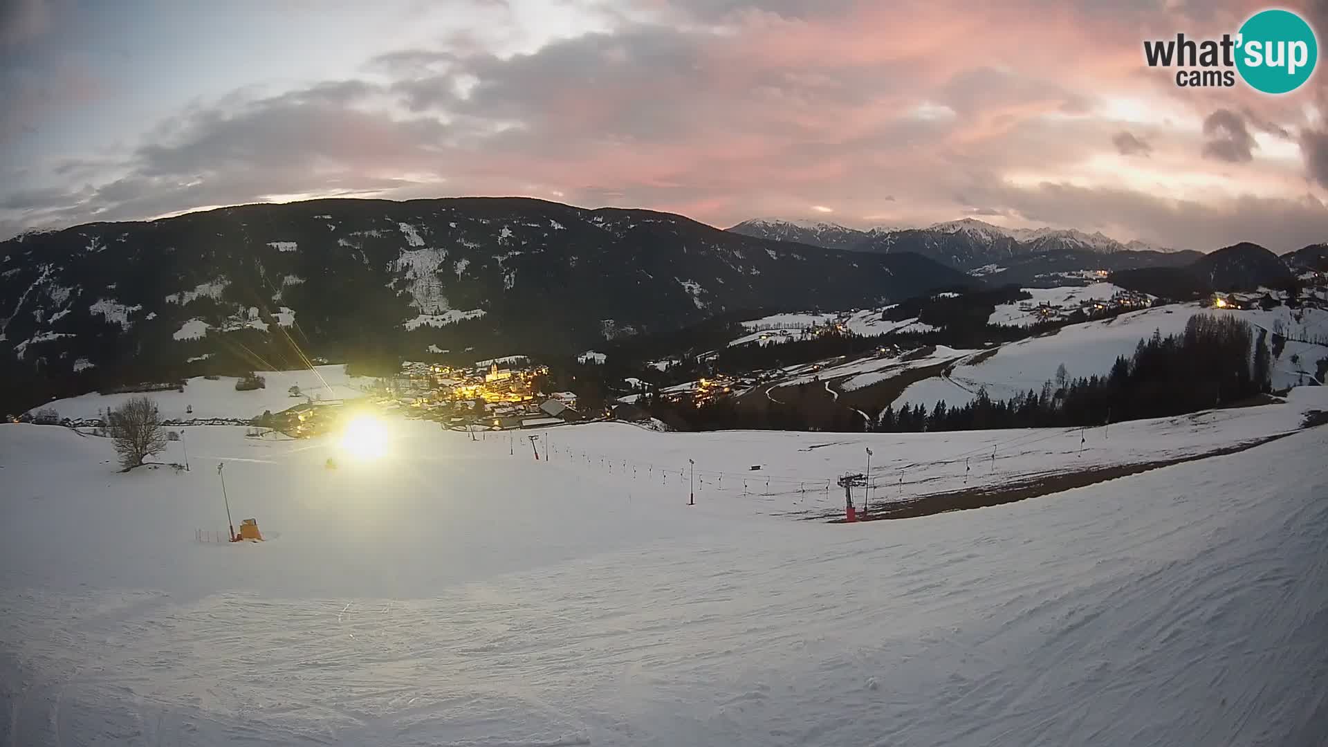 Spletna kamera Terenten (1210m) – Pogled v živo na dolino Pusteria