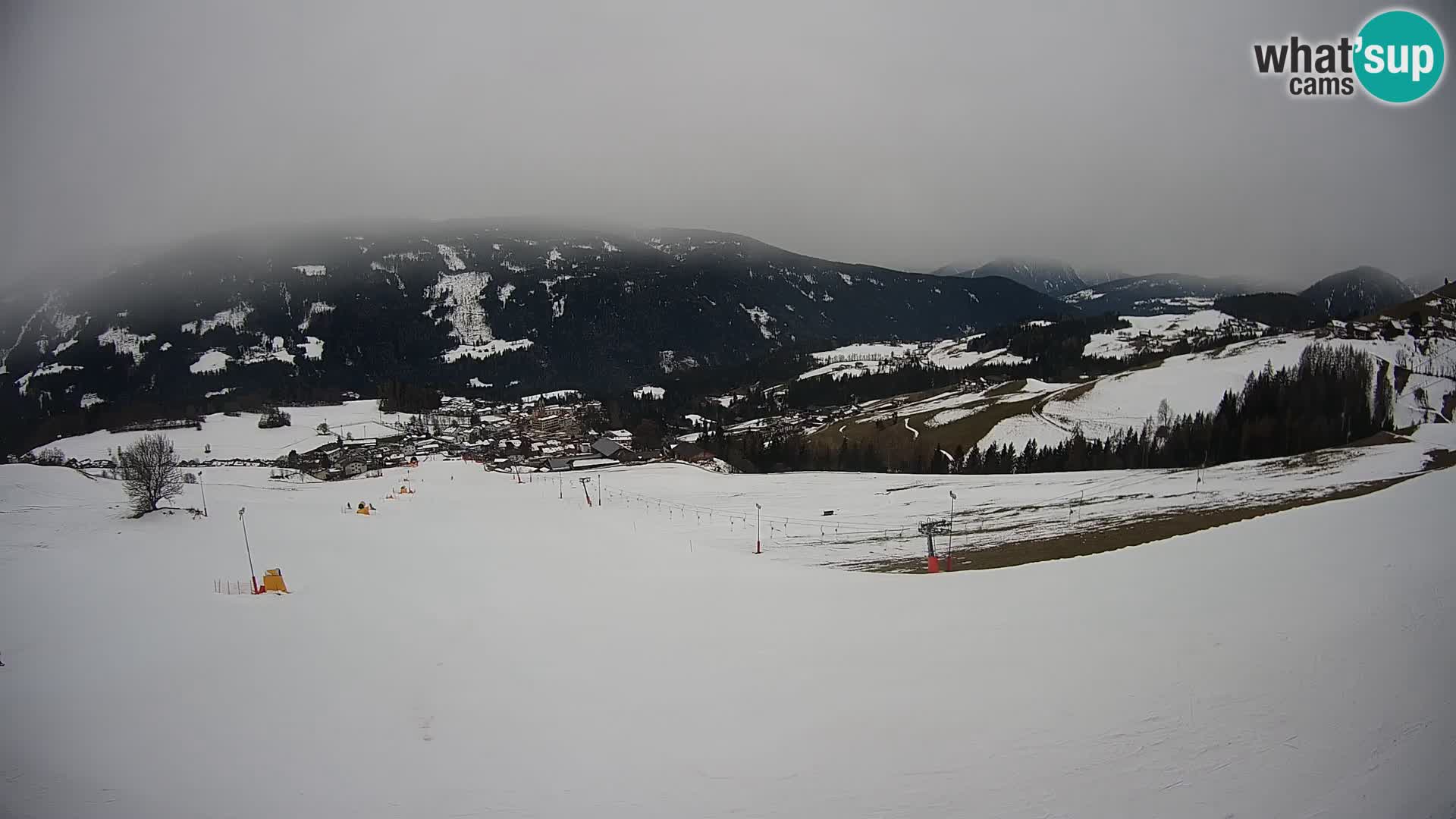 Spletna kamera Terenten (1210m) – Pogled v živo na dolino Pusteria