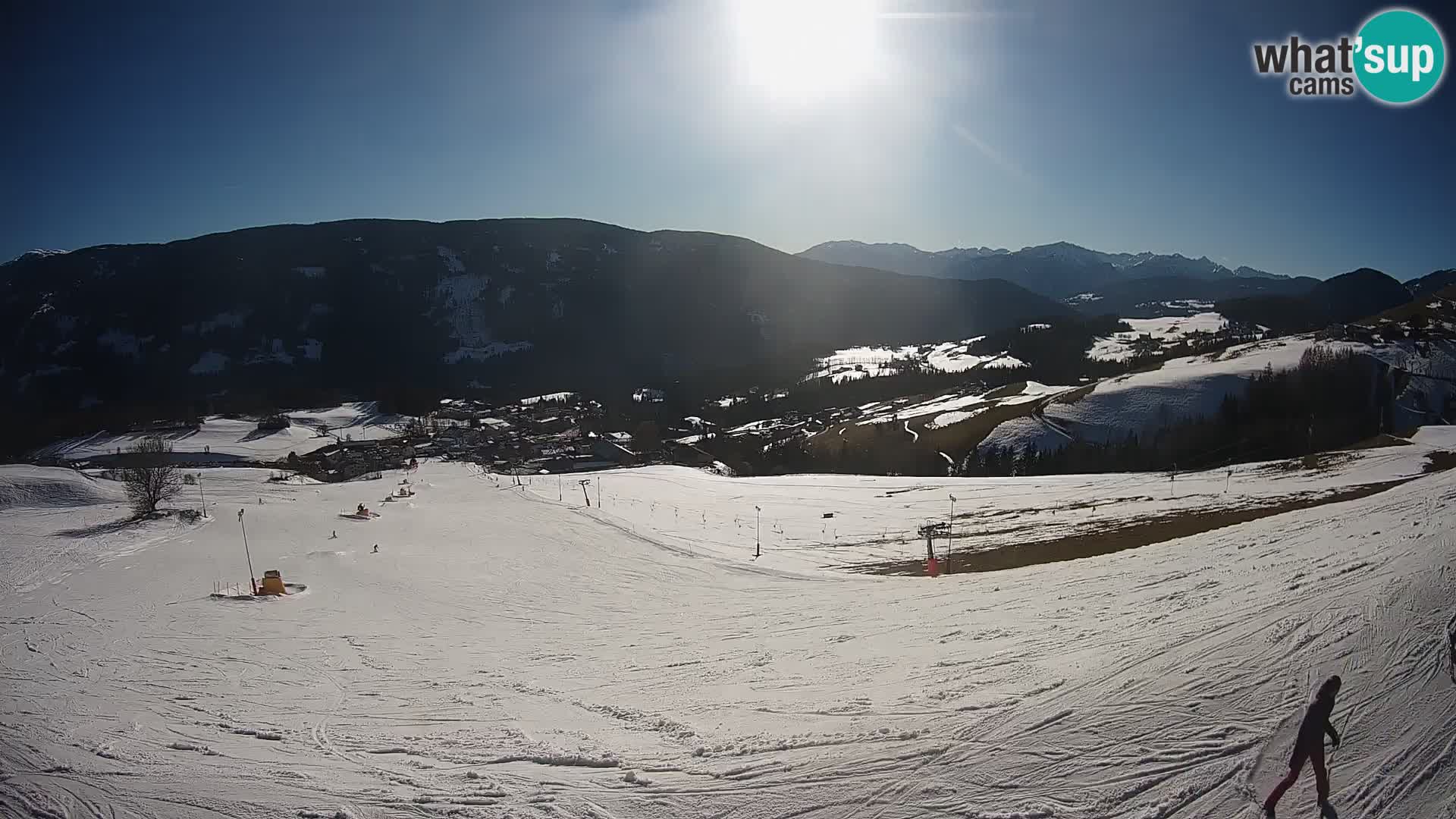 Spletna kamera Terenten (1210m) – Pogled v živo na dolino Pusteria