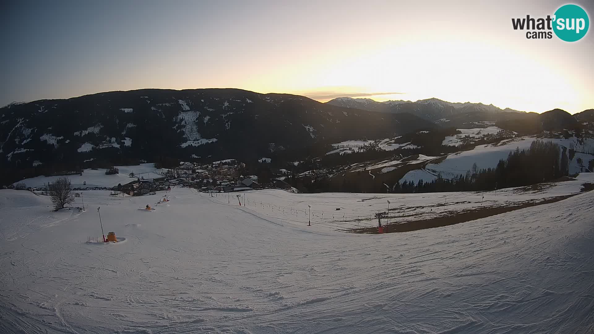 Spletna kamera Terenten (1210m) – Pogled v živo na dolino Pusteria
