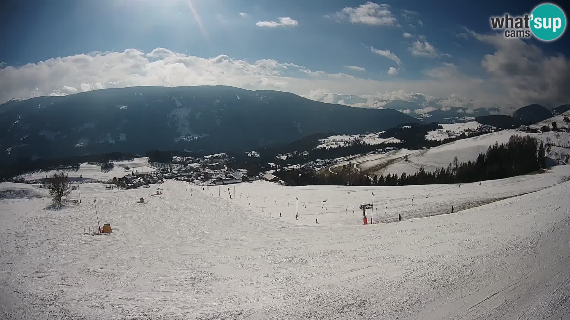 Spletna kamera Terenten (1210m) – Pogled v živo na dolino Pusteria