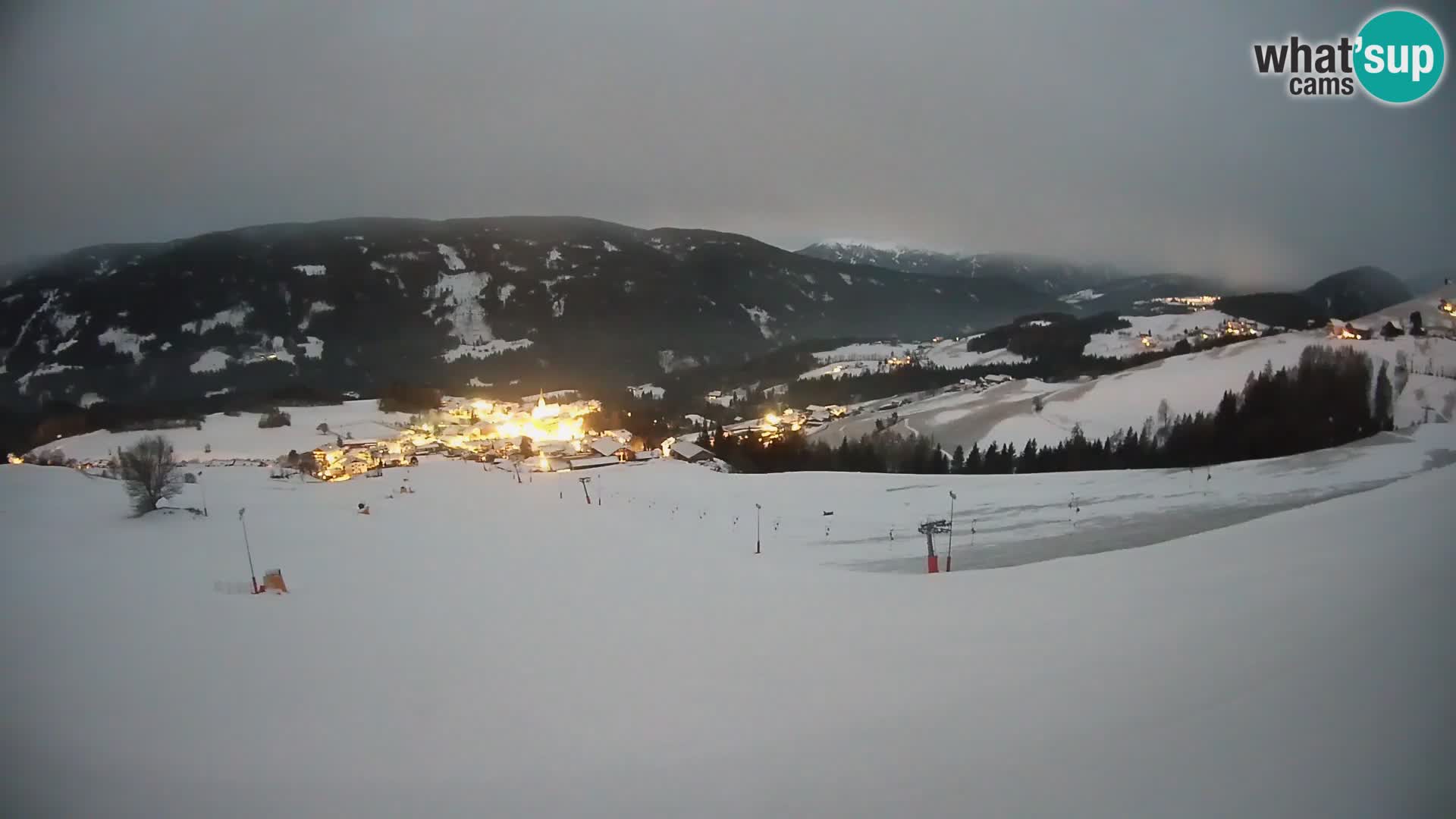 Spletna kamera Terenten (1210m) – Pogled v živo na dolino Pusteria