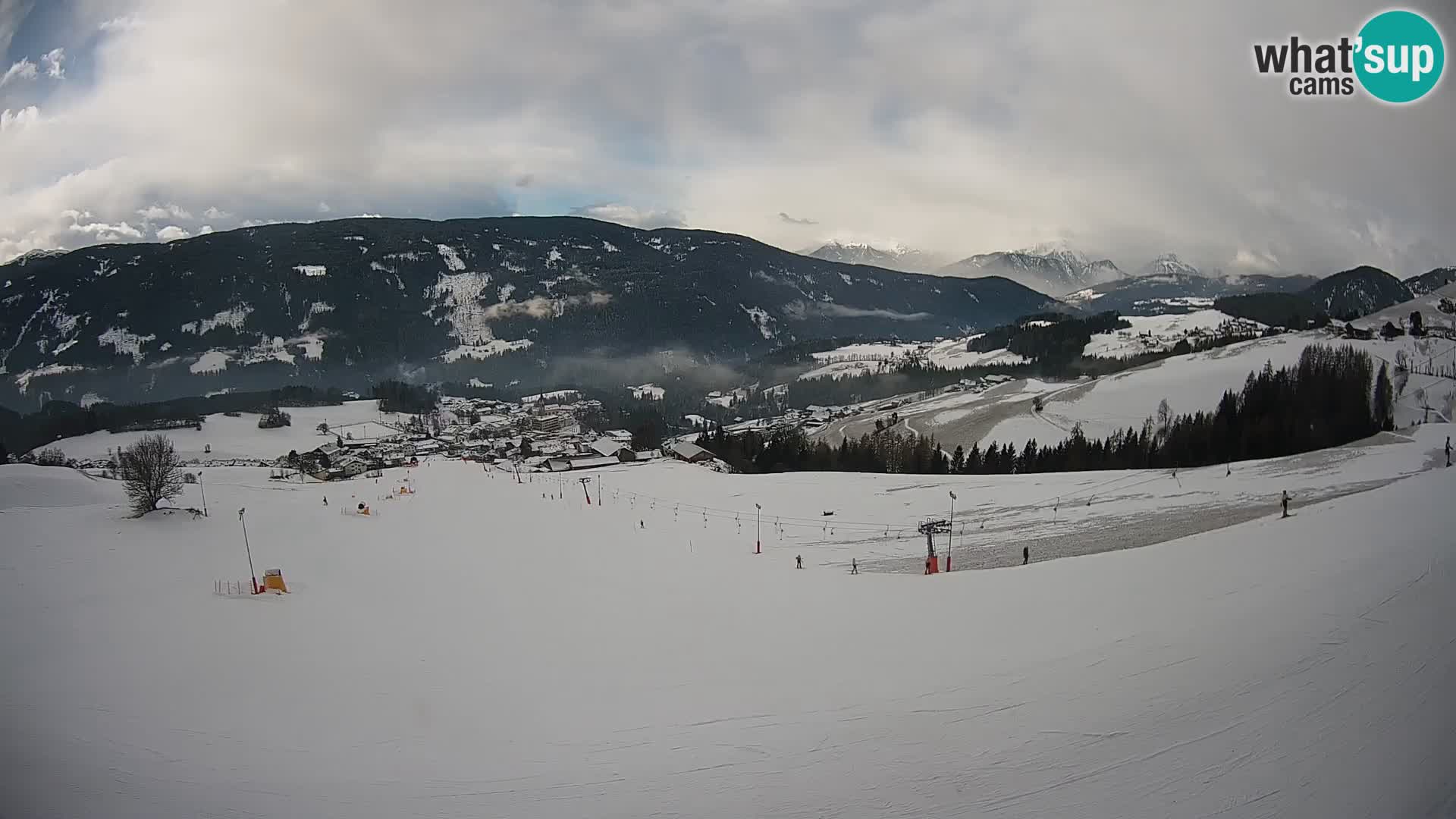 Spletna kamera Terenten (1210m) – Pogled v živo na dolino Pusteria