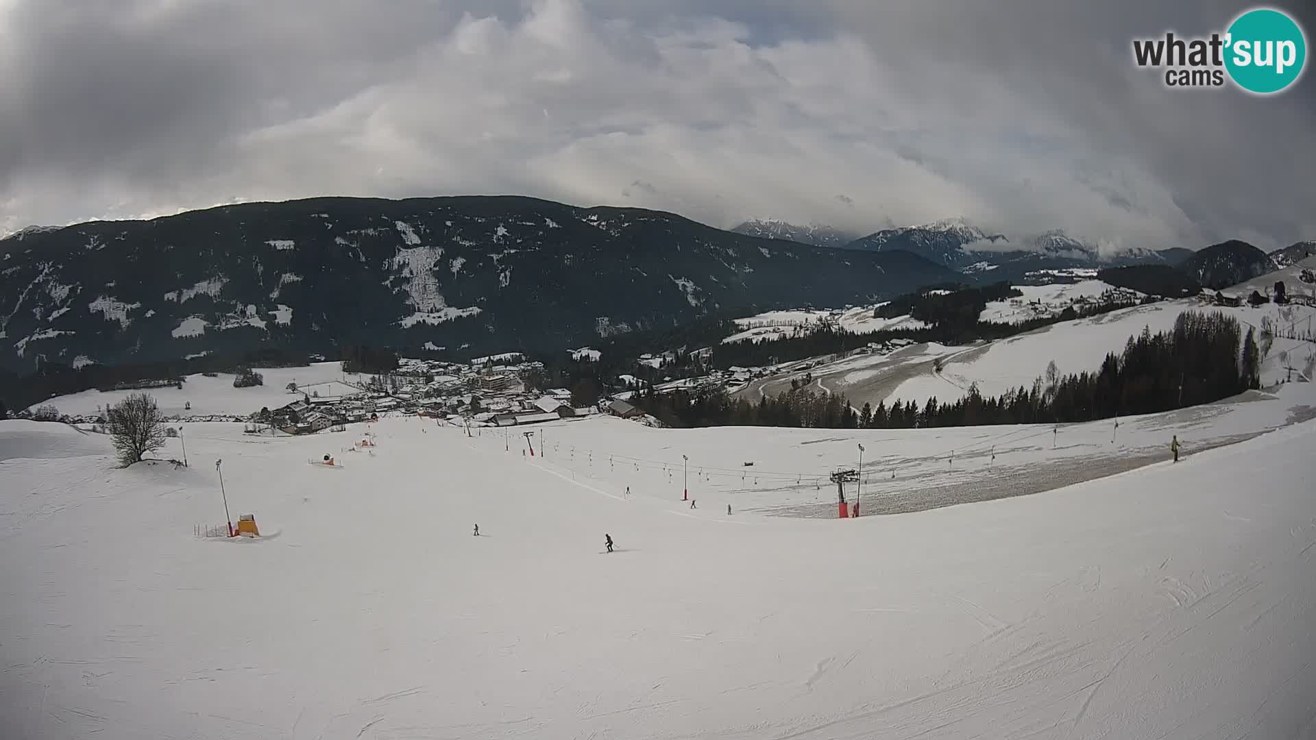 Spletna kamera Terenten (1210m) – Pogled v živo na dolino Pusteria
