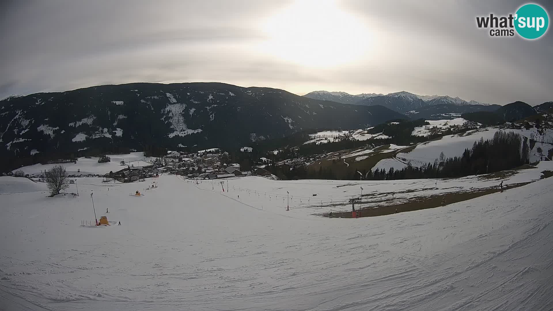 Spletna kamera Terenten (1210m) – Pogled v živo na dolino Pusteria
