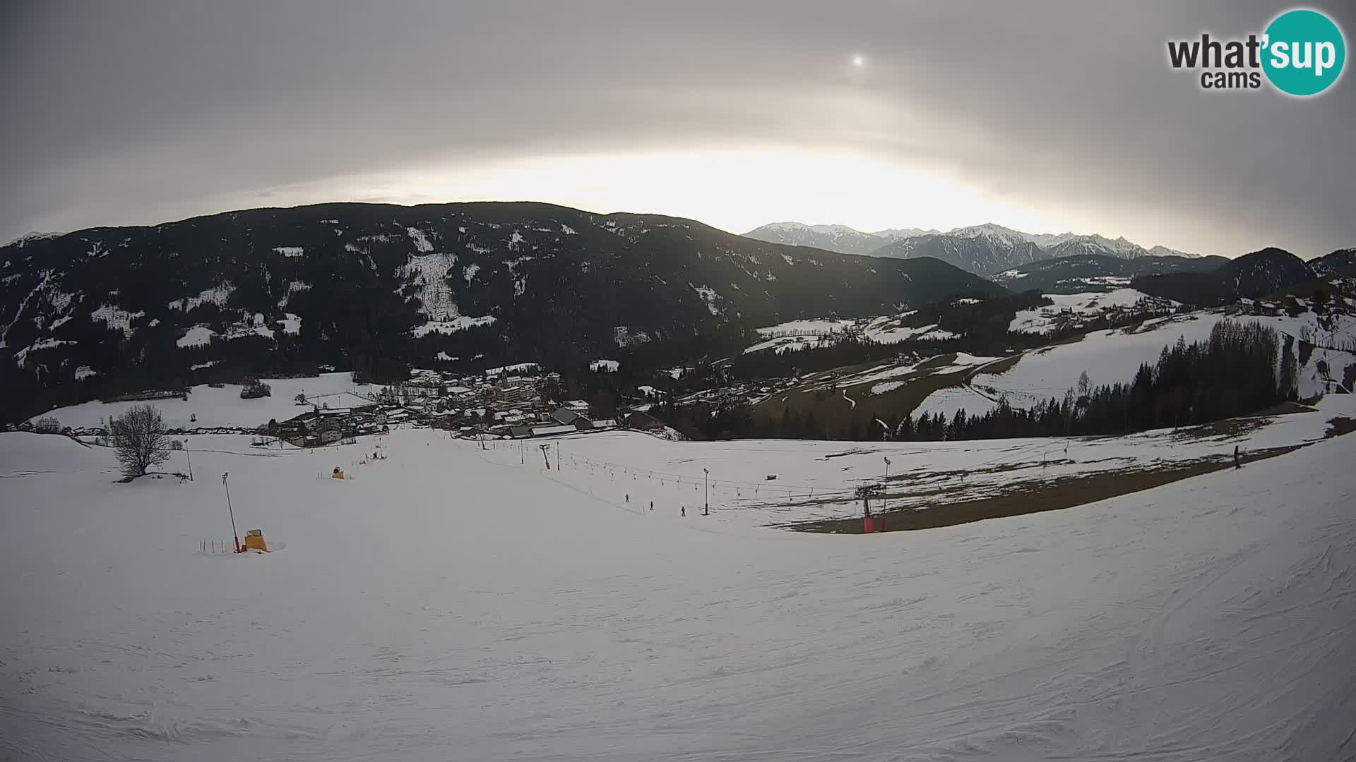 Spletna kamera Terenten (1210m) – Pogled v živo na dolino Pusteria