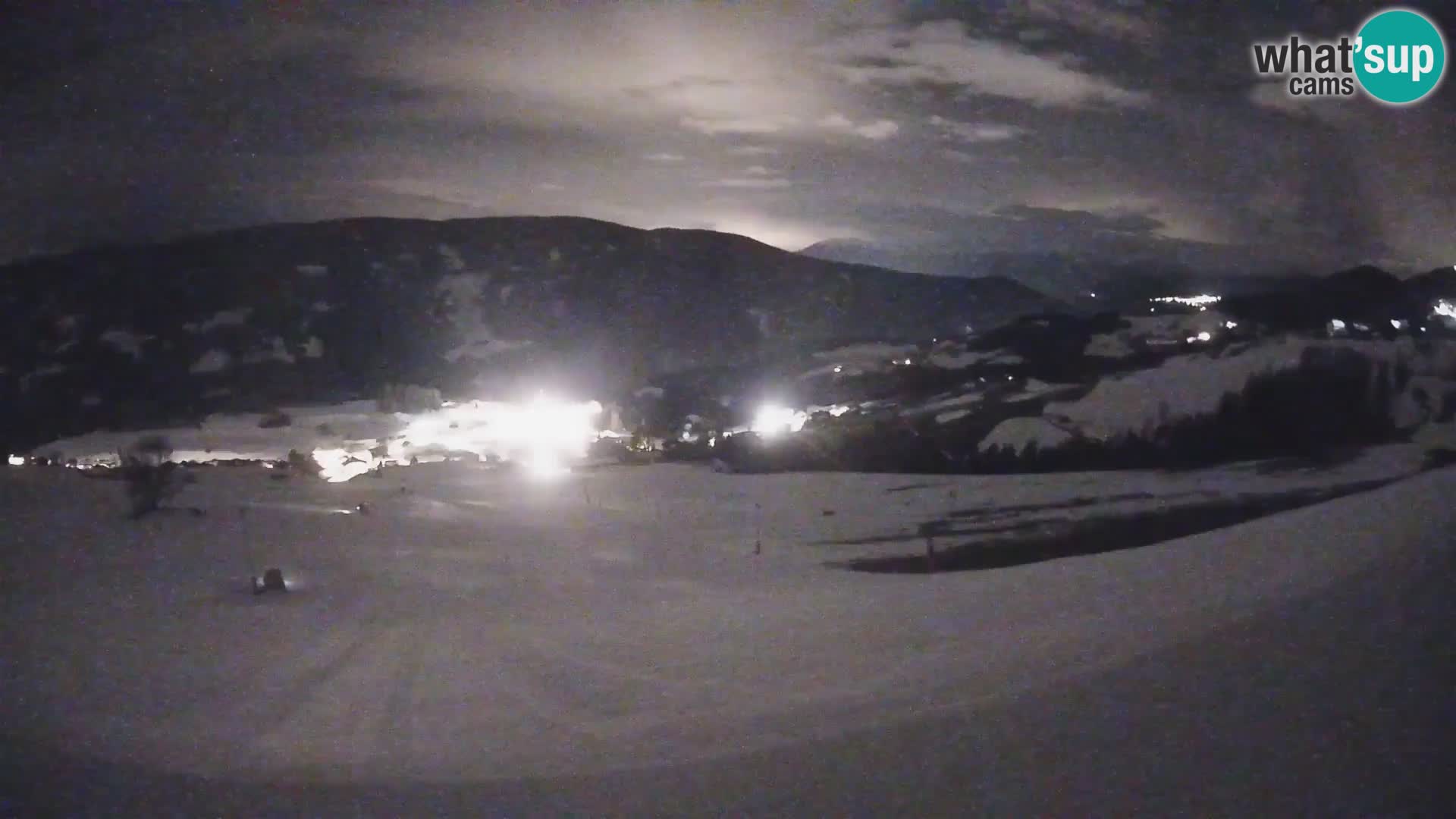 Spletna kamera Terenten (1210m) – Pogled v živo na dolino Pusteria