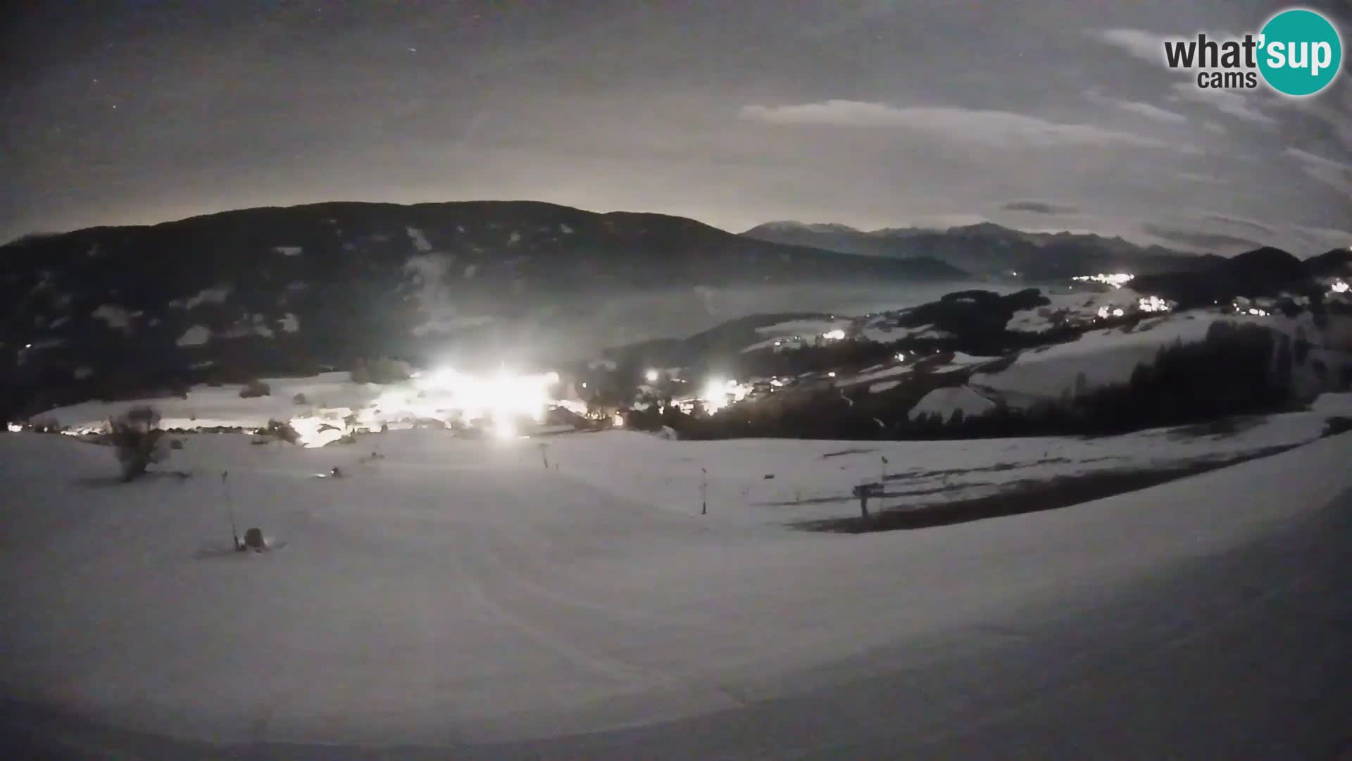 Spletna kamera Terenten (1210m) – Pogled v živo na dolino Pusteria