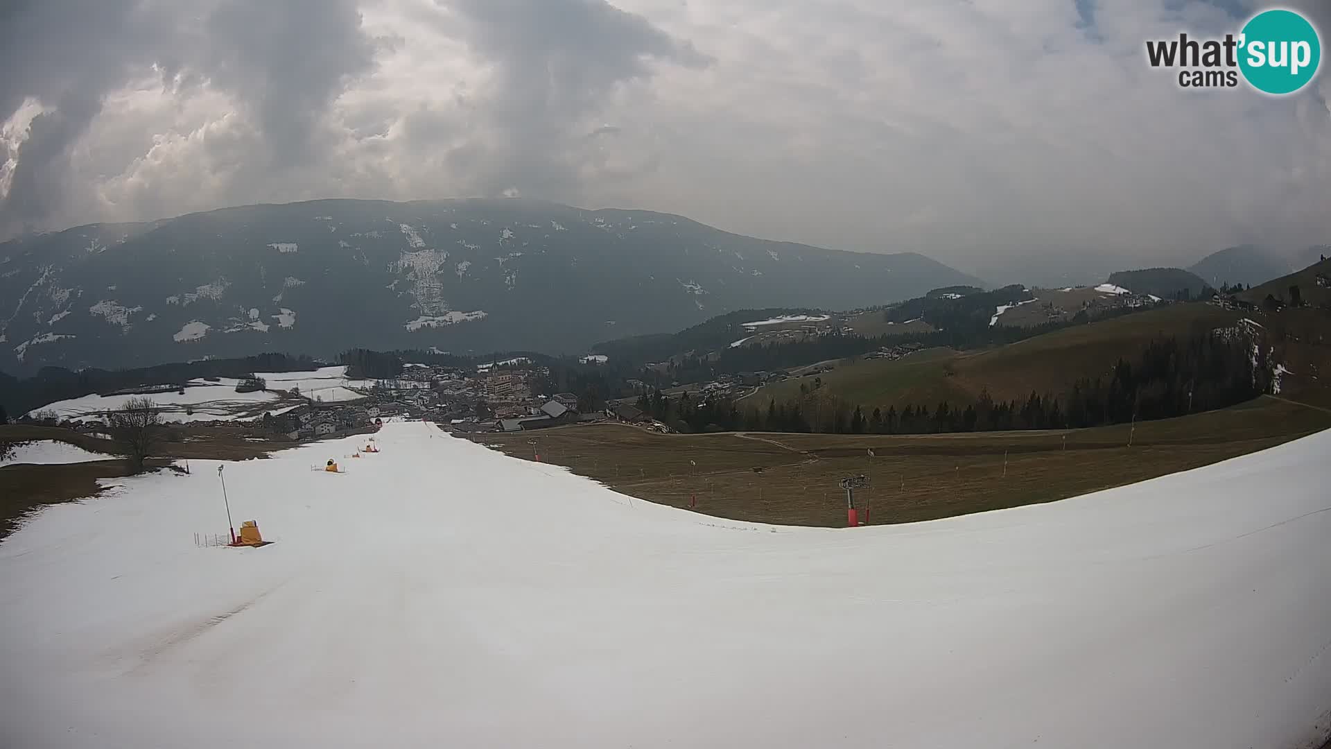 Spletna kamera Terenten (1210m) – Pogled v živo na dolino Pusteria