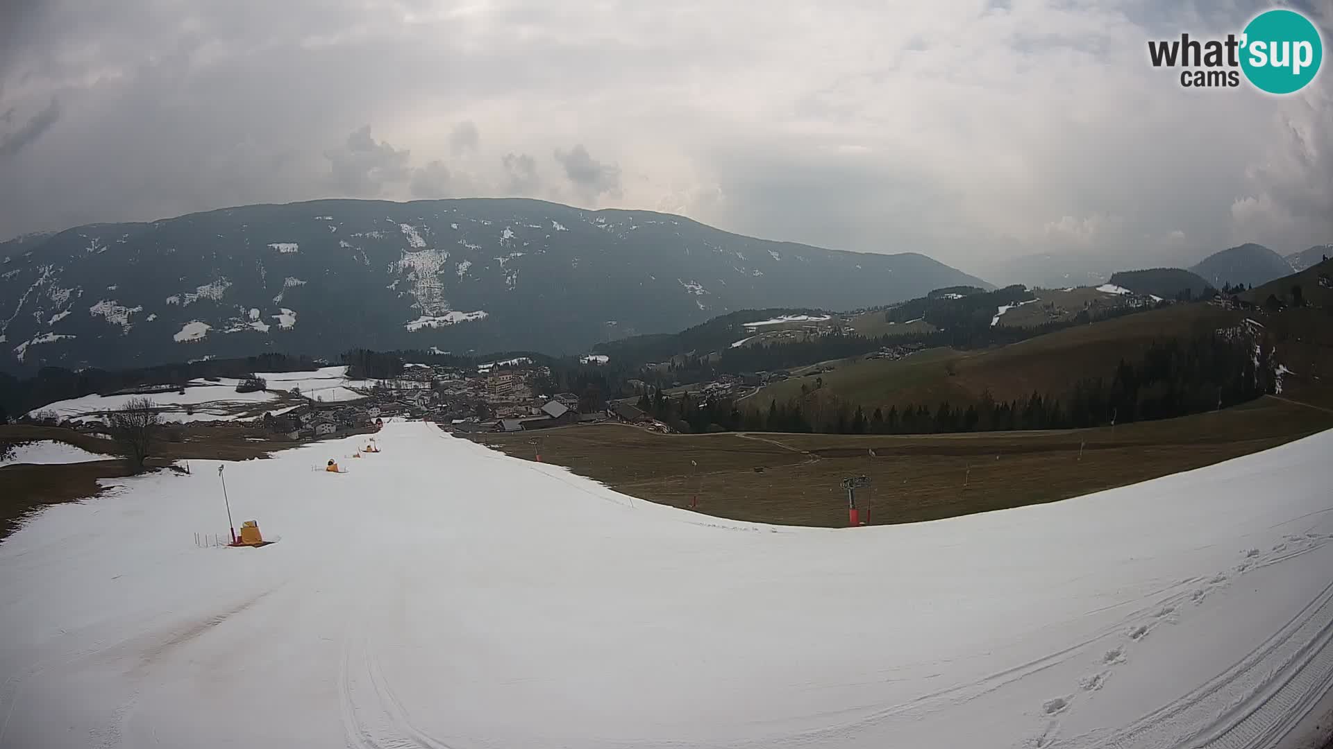 Spletna kamera Terenten (1210m) – Pogled v živo na dolino Pusteria