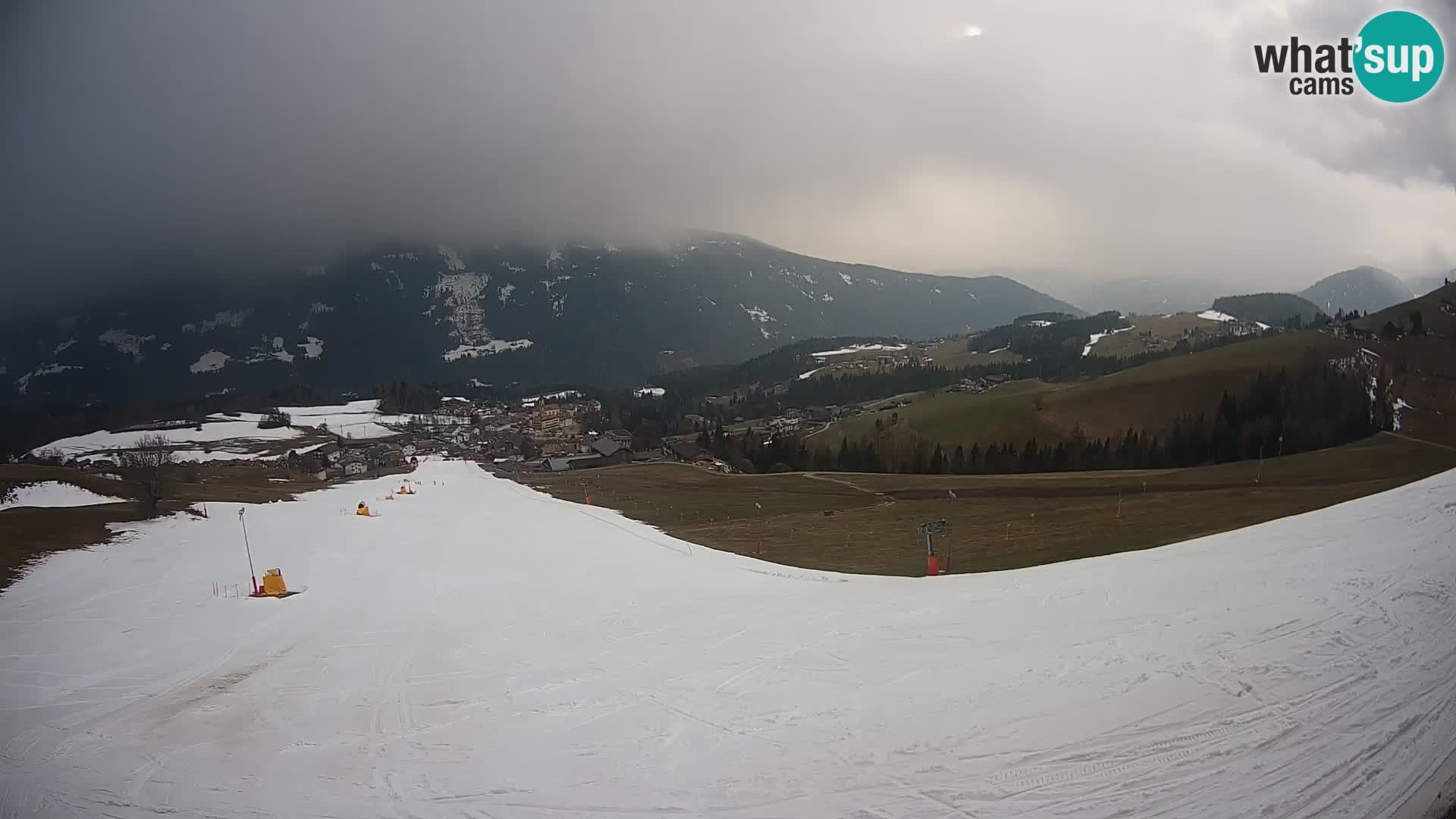 Spletna kamera Terenten (1210m) – Pogled v živo na dolino Pusteria
