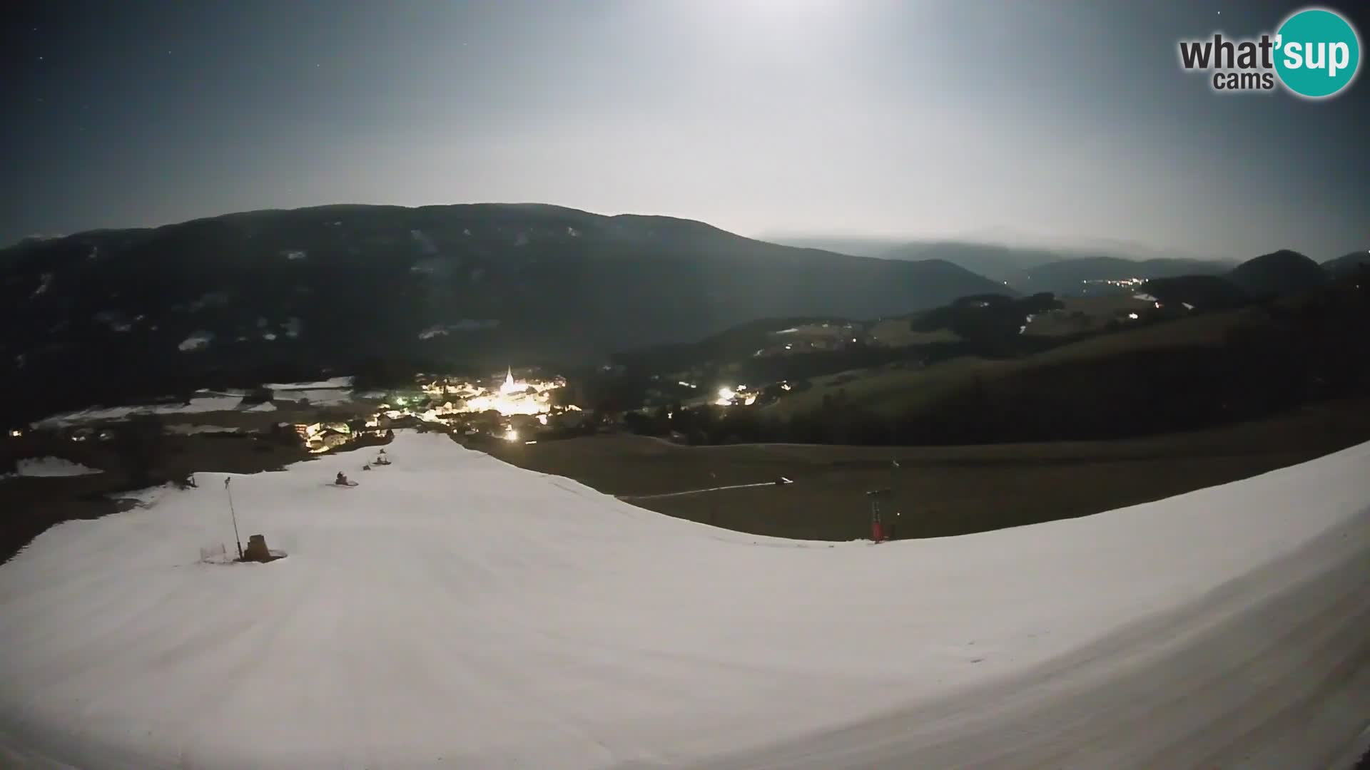 Spletna kamera Terenten (1210m) – Pogled v živo na dolino Pusteria