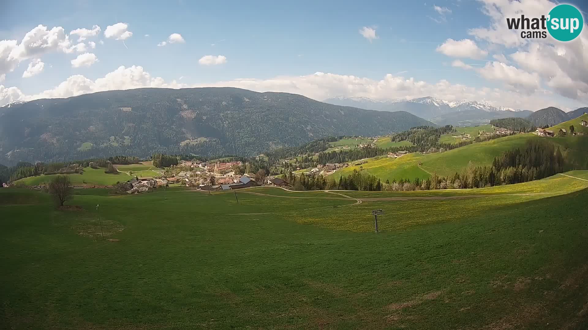 Spletna kamera Terenten (1210m) – Pogled v živo na dolino Pusteria