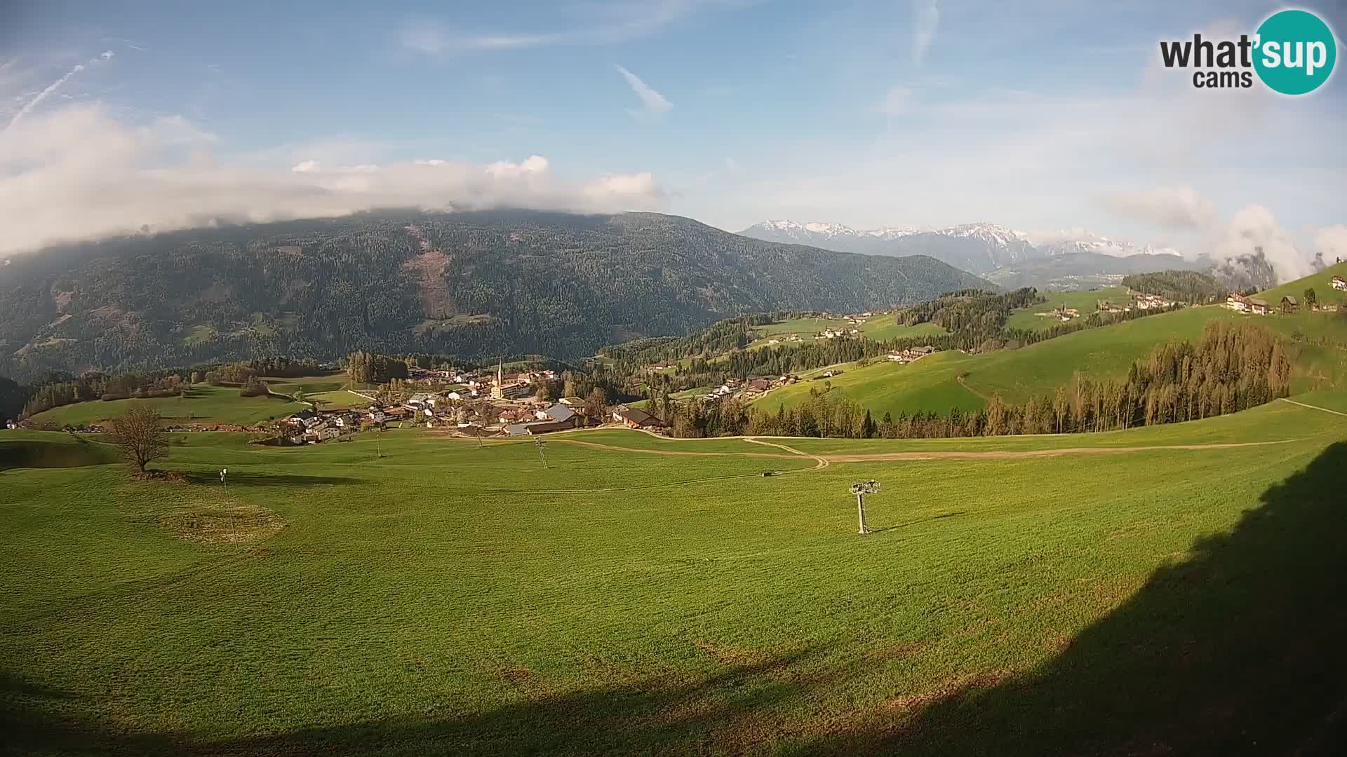 Spletna kamera Terenten (1210m) – Pogled v živo na dolino Pusteria