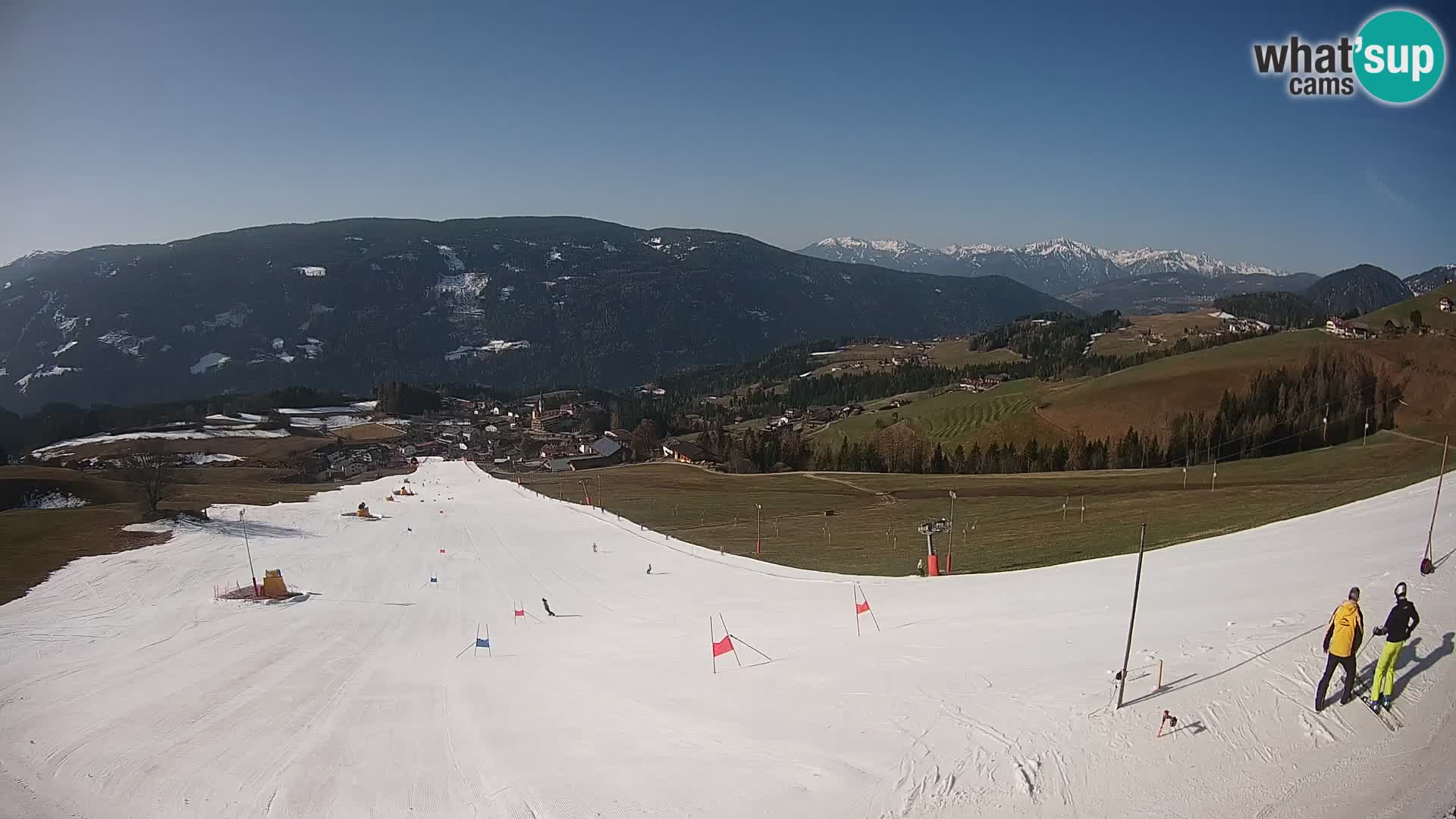 Spletna kamera Terenten (1210m) – Pogled v živo na dolino Pusteria