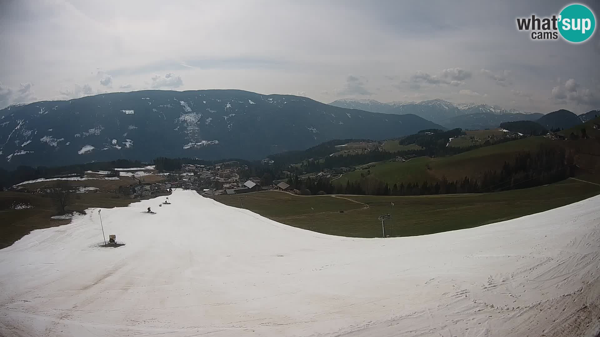 Spletna kamera Terenten (1210m) – Pogled v živo na dolino Pusteria