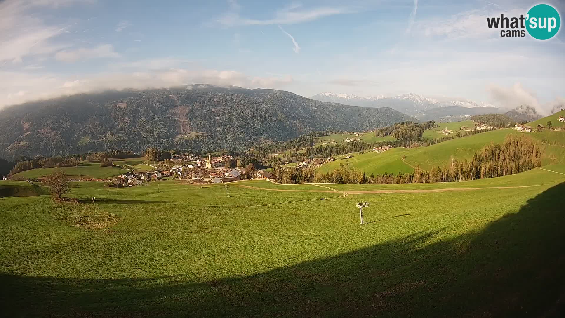 Spletna kamera Terenten (1210m) – Pogled v živo na dolino Pusteria
