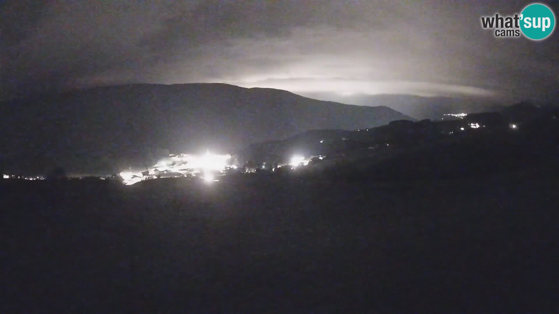 Spletna kamera Terenten (1210m) – Pogled v živo na dolino Pusteria