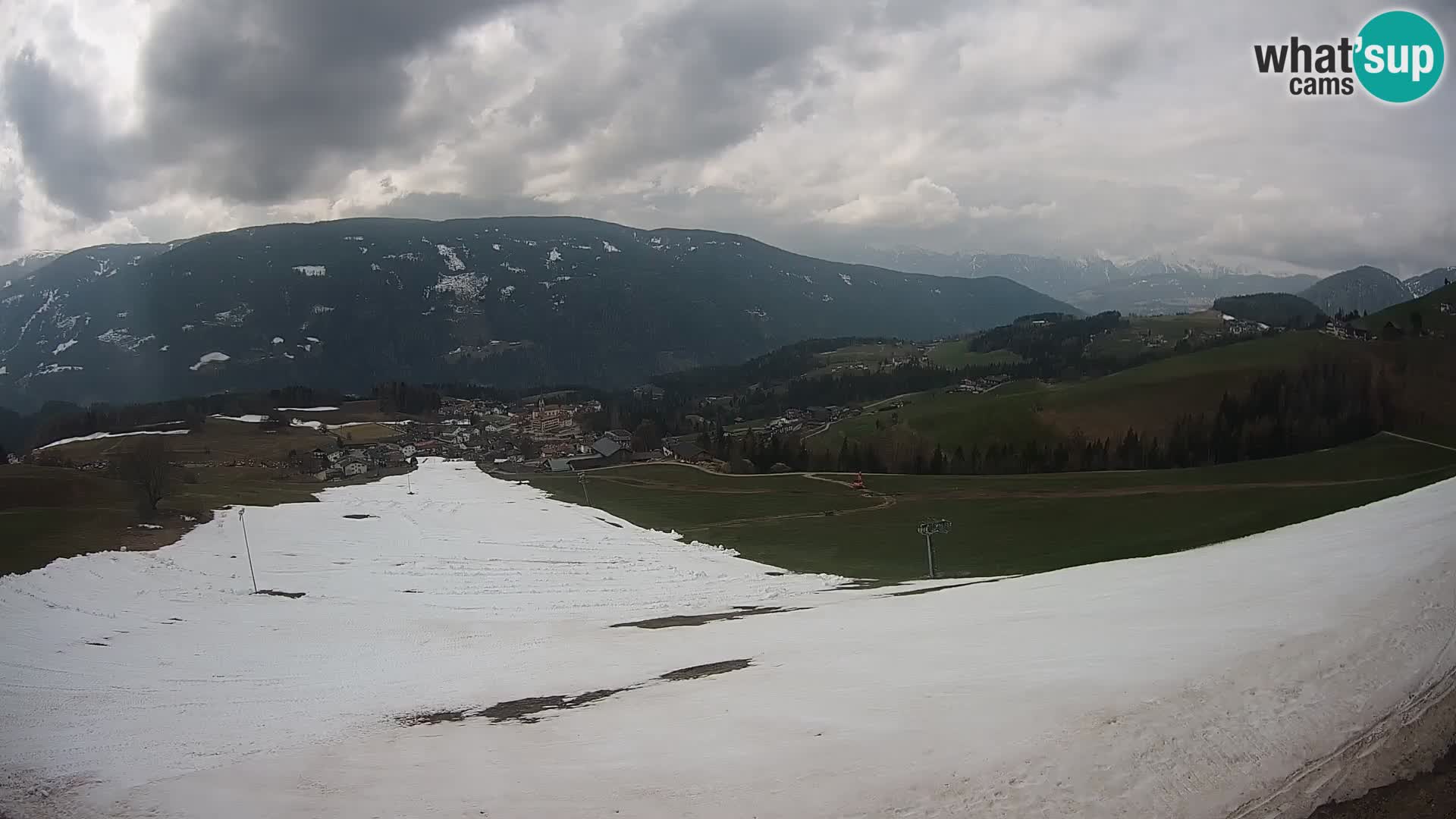 Spletna kamera Terenten (1210m) – Pogled v živo na dolino Pusteria