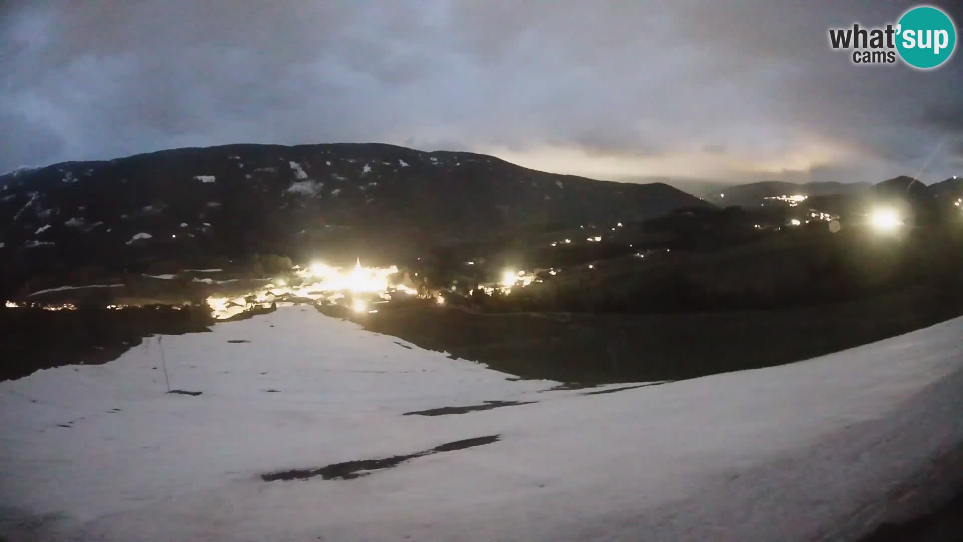 Spletna kamera Terenten (1210m) – Pogled v živo na dolino Pusteria