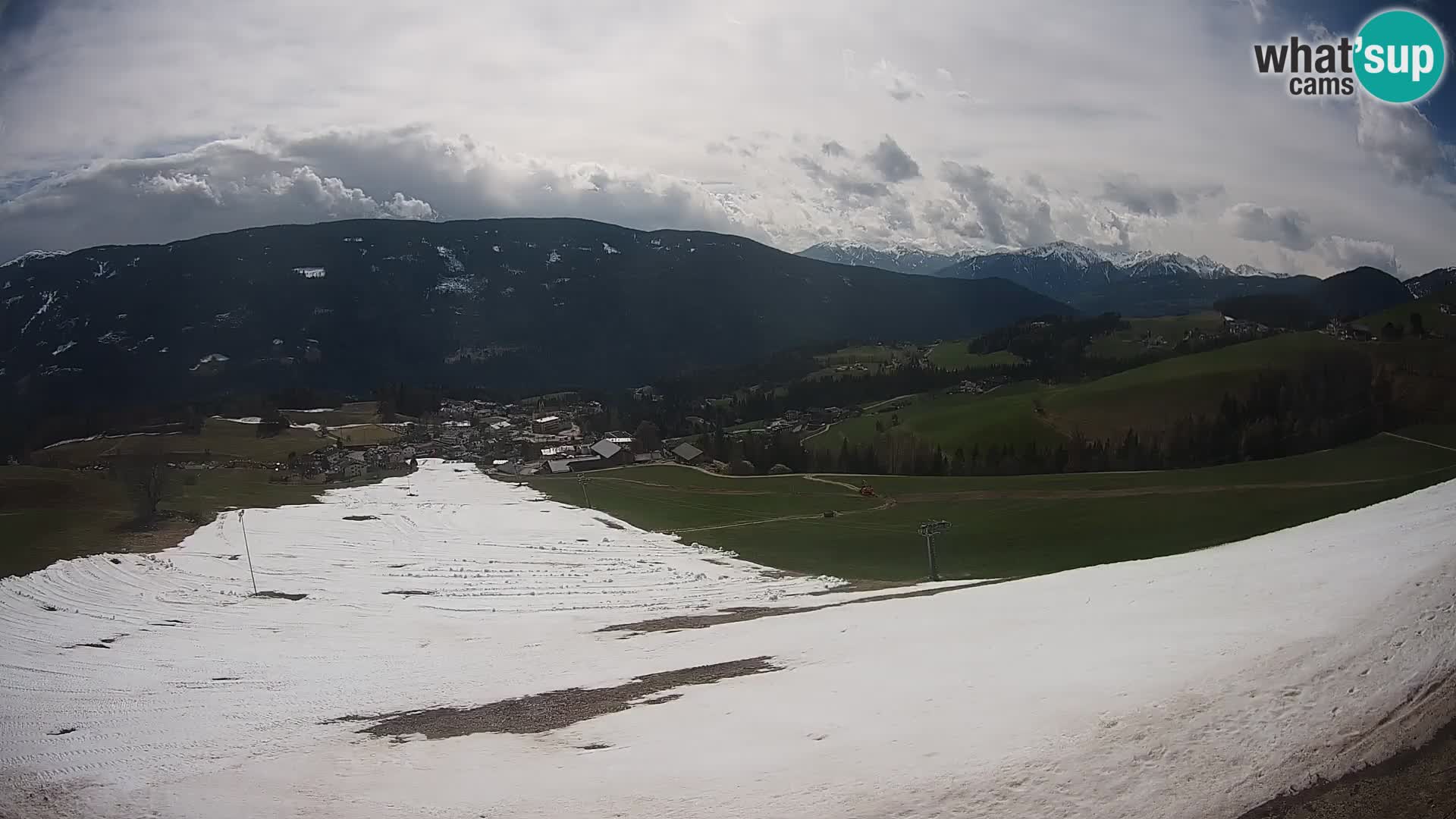 Spletna kamera Terenten (1210m) – Pogled v živo na dolino Pusteria