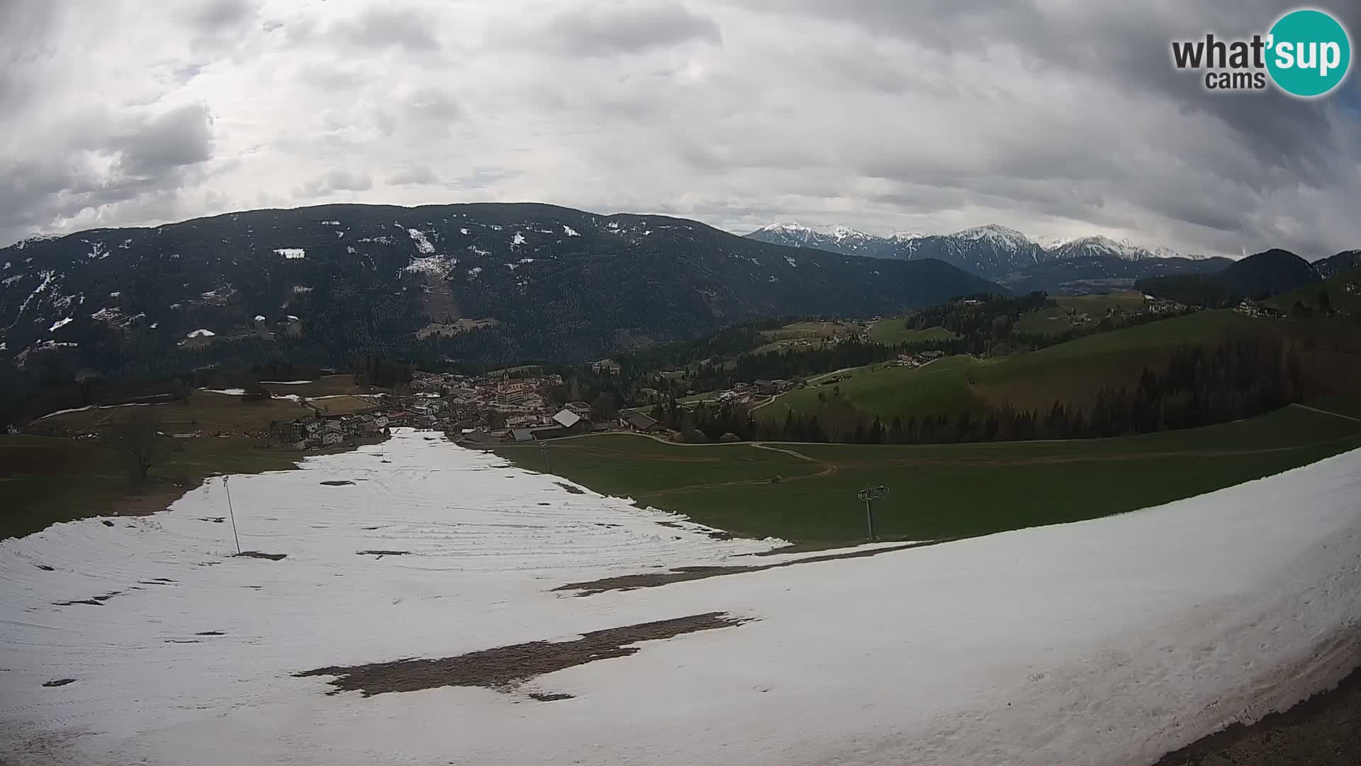 Spletna kamera Terenten (1210m) – Pogled v živo na dolino Pusteria