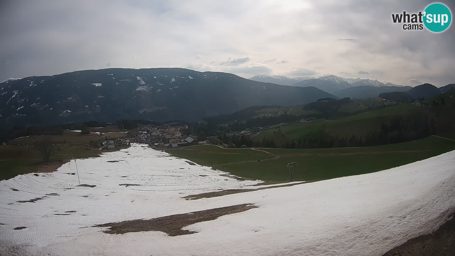 Spletna kamera Terenten (1210m) – Pogled v živo na dolino Pusteria