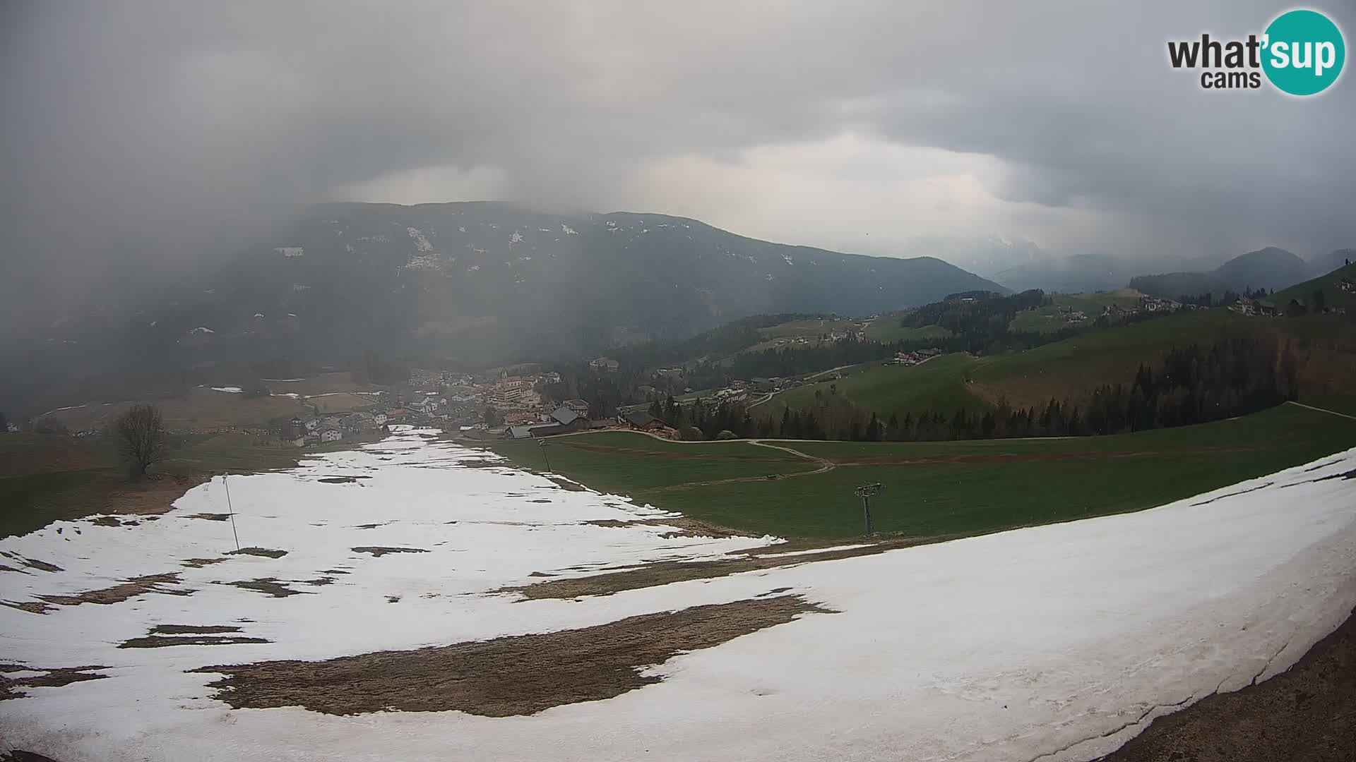 Spletna kamera Terenten (1210m) – Pogled v živo na dolino Pusteria