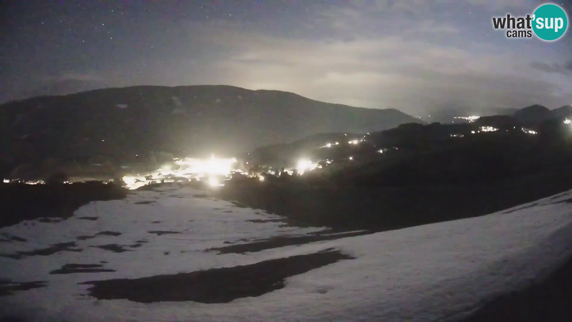 Spletna kamera Terenten (1210m) – Pogled v živo na dolino Pusteria