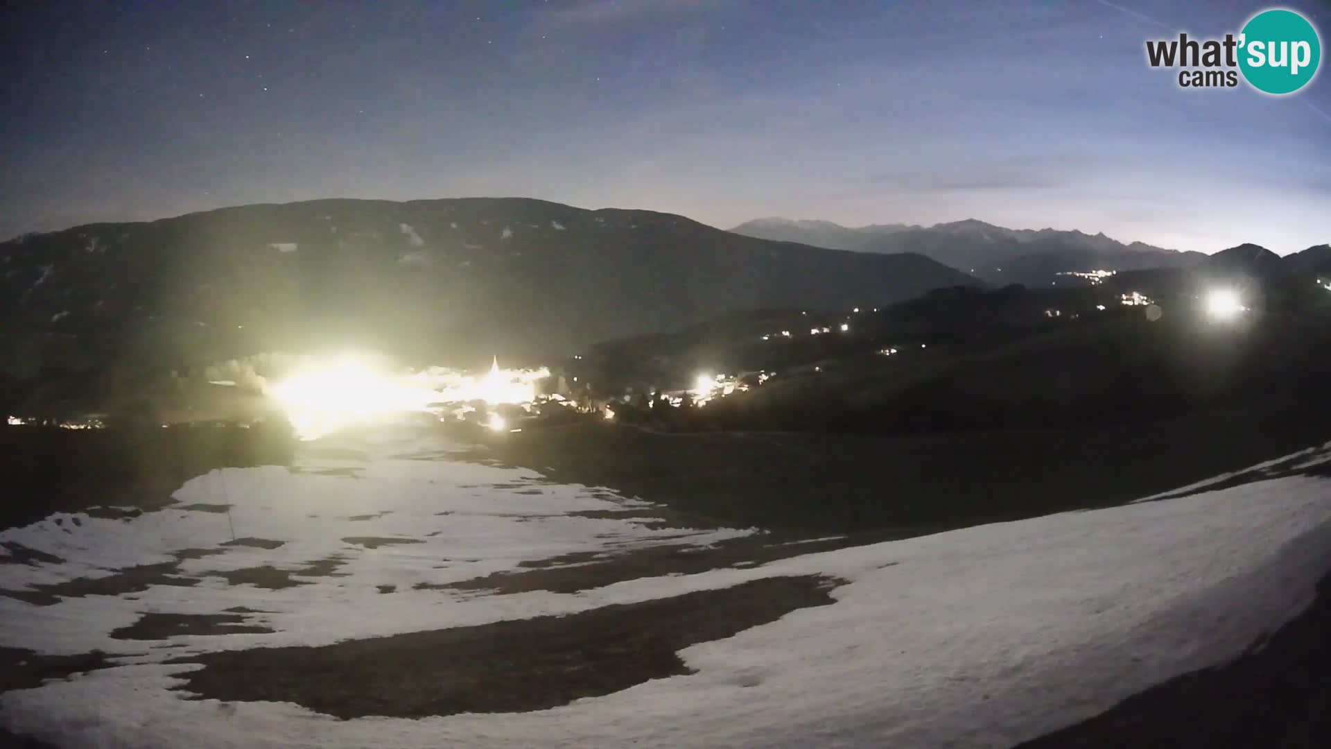 Spletna kamera Terenten (1210m) – Pogled v živo na dolino Pusteria