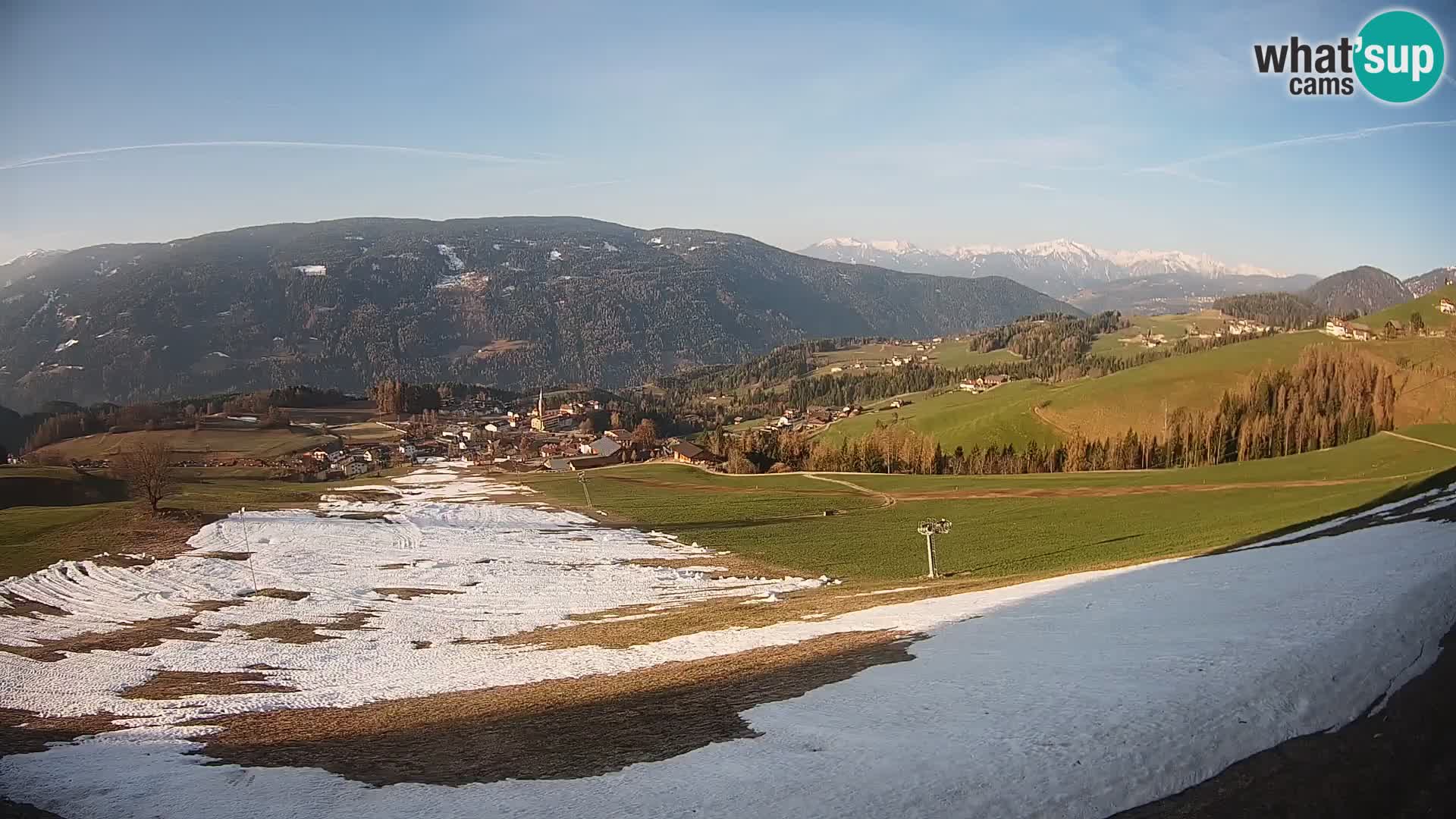 Spletna kamera Terenten (1210m) – Pogled v živo na dolino Pusteria