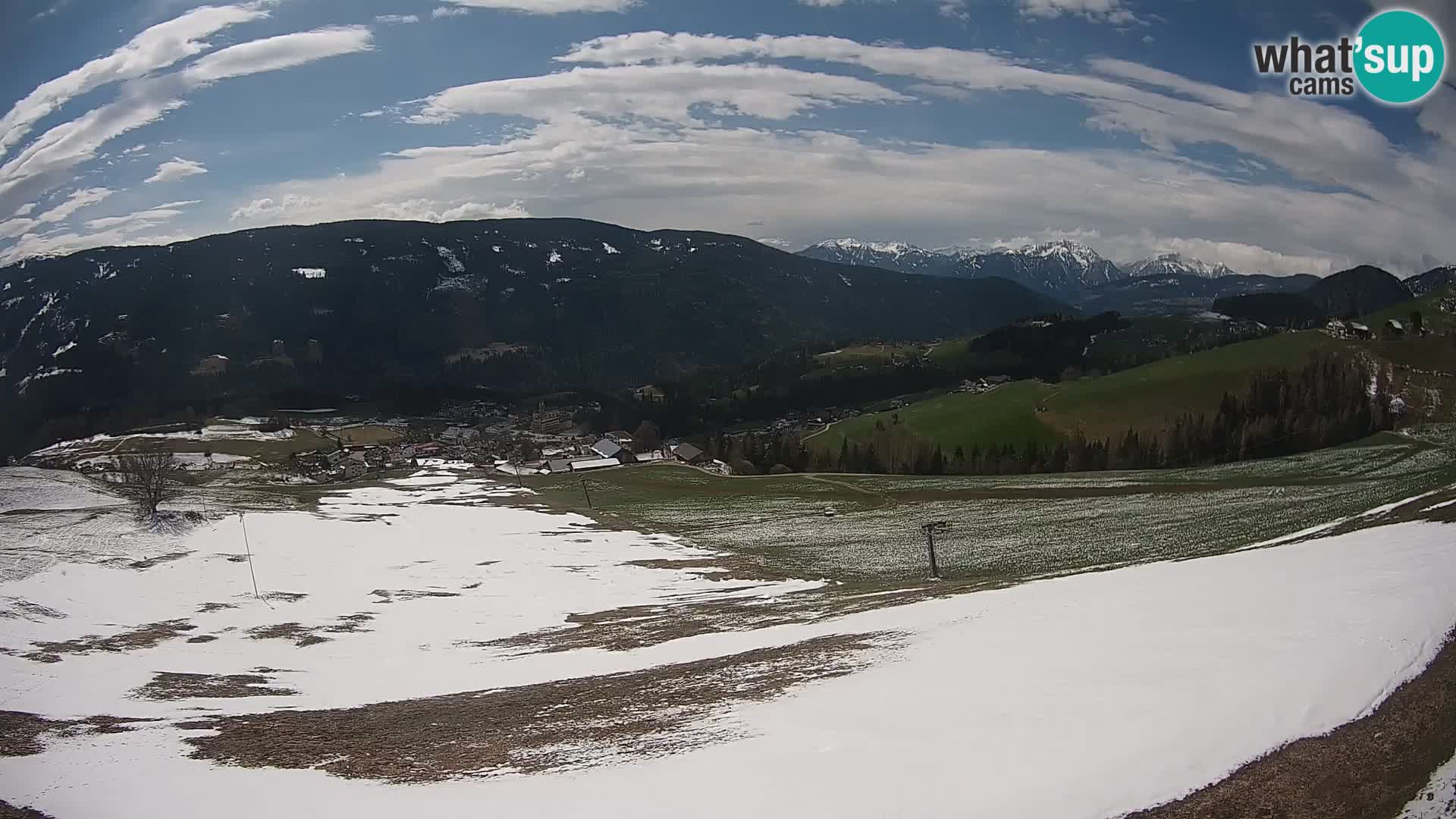 Spletna kamera Terenten (1210m) – Pogled v živo na dolino Pusteria
