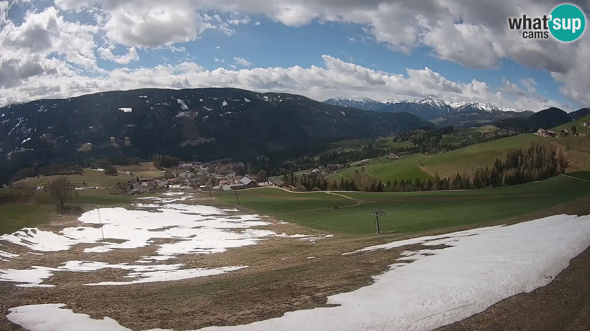 Spletna kamera Terenten (1210m) – Pogled v živo na dolino Pusteria