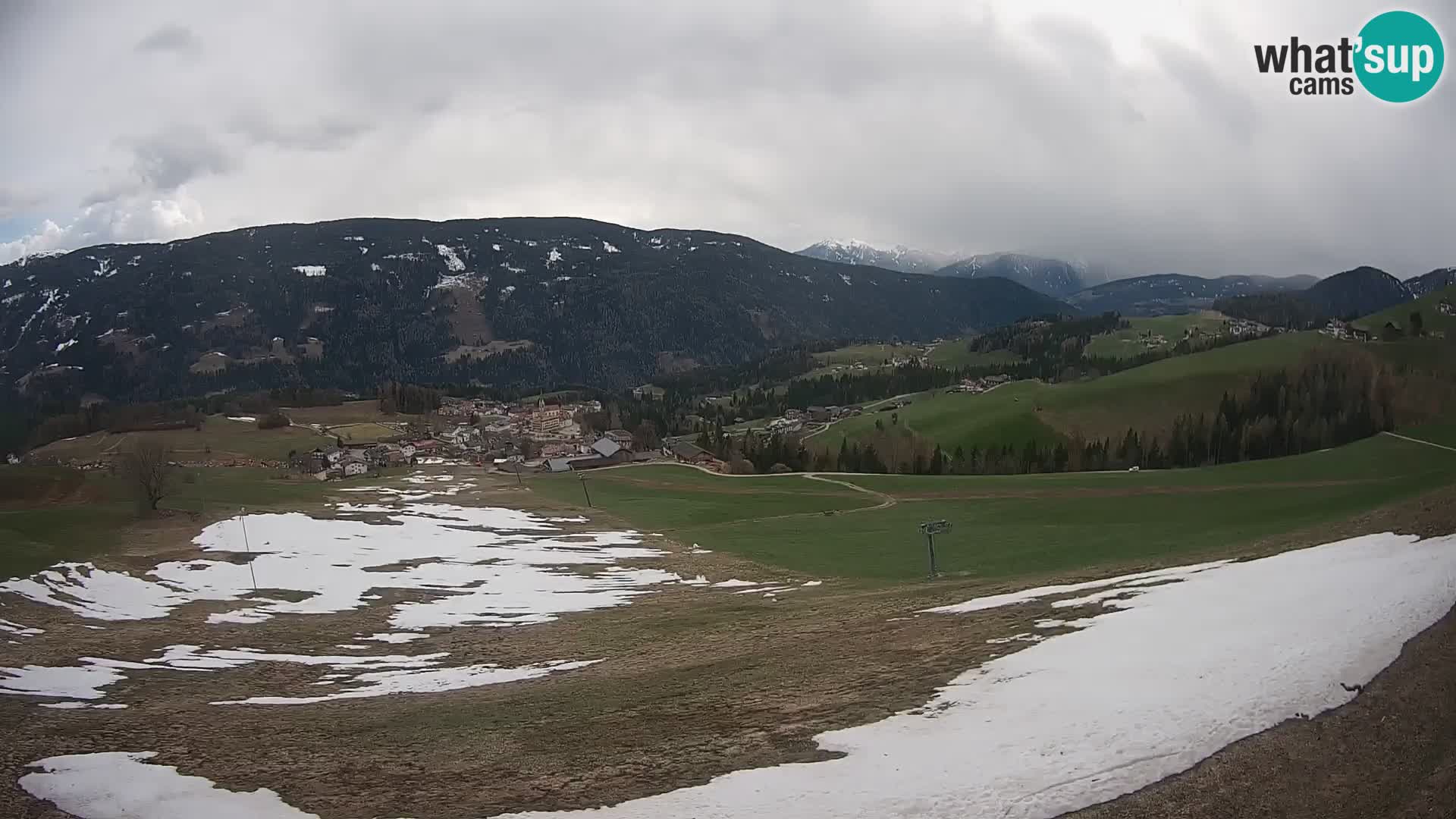 Spletna kamera Terenten (1210m) – Pogled v živo na dolino Pusteria
