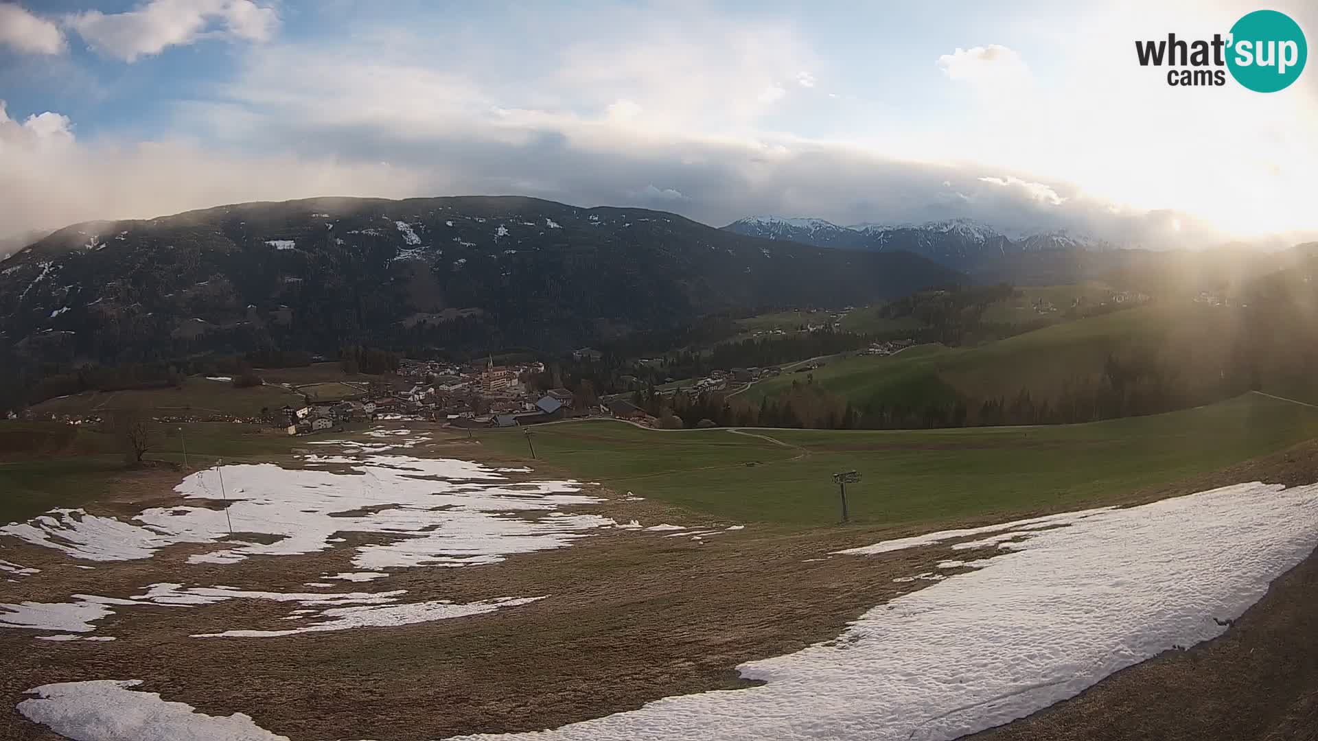Spletna kamera Terenten (1210m) – Pogled v živo na dolino Pusteria