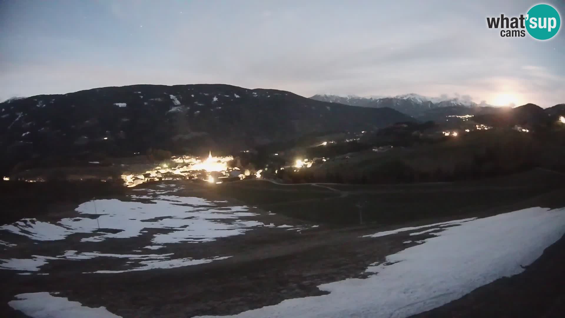 Spletna kamera Terenten (1210m) – Pogled v živo na dolino Pusteria