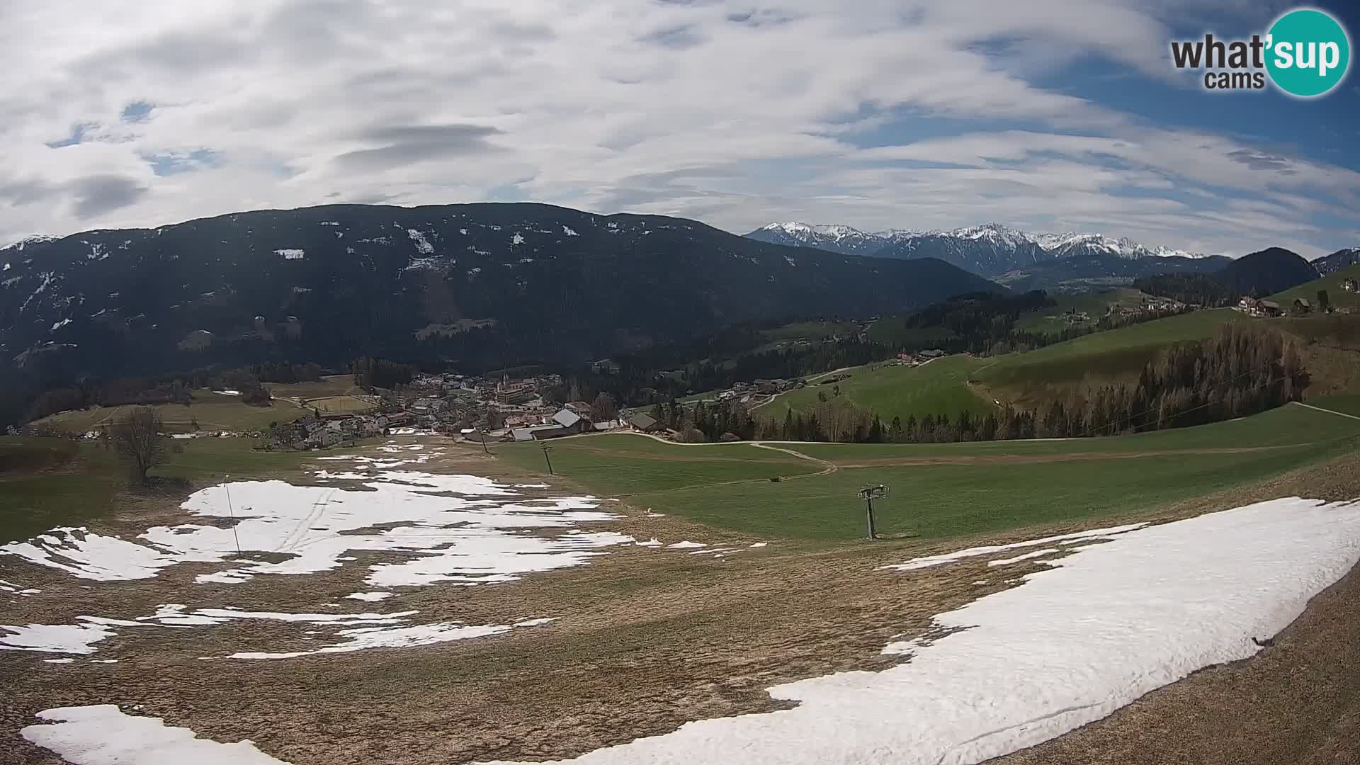 Spletna kamera Terenten (1210m) – Pogled v živo na dolino Pusteria