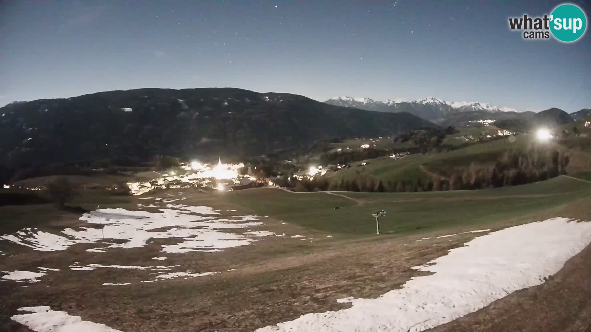 Spletna kamera Terenten (1210m) – Pogled v živo na dolino Pusteria