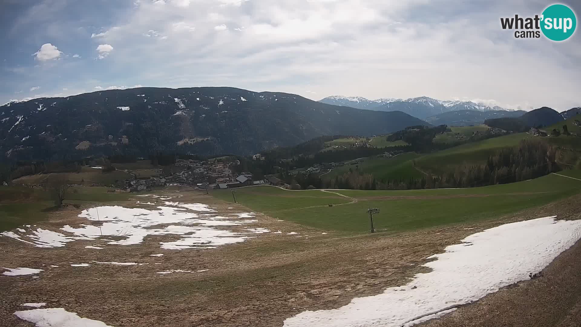 Spletna kamera Terenten (1210m) – Pogled v živo na dolino Pusteria