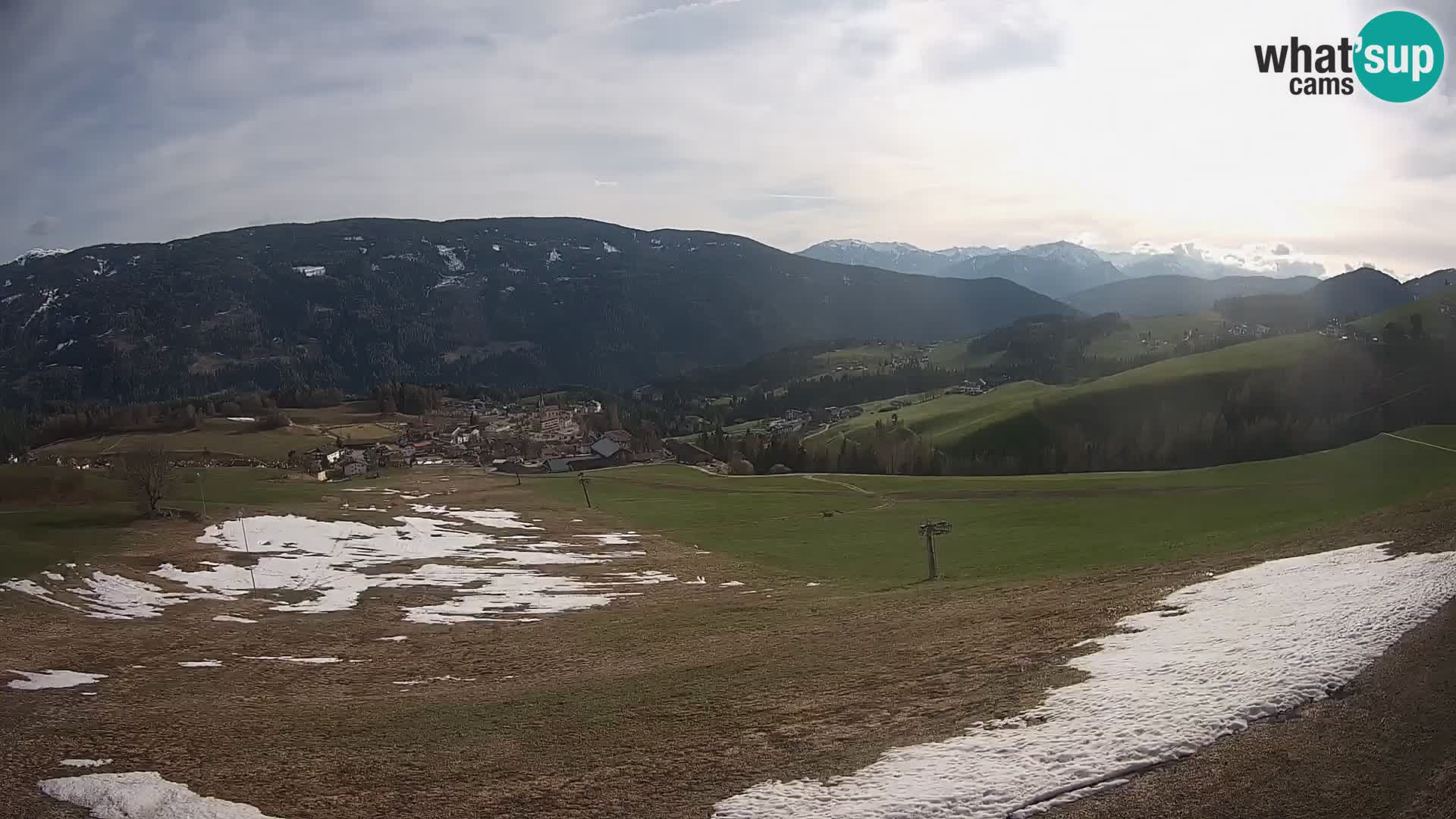 Spletna kamera Terenten (1210m) – Pogled v živo na dolino Pusteria