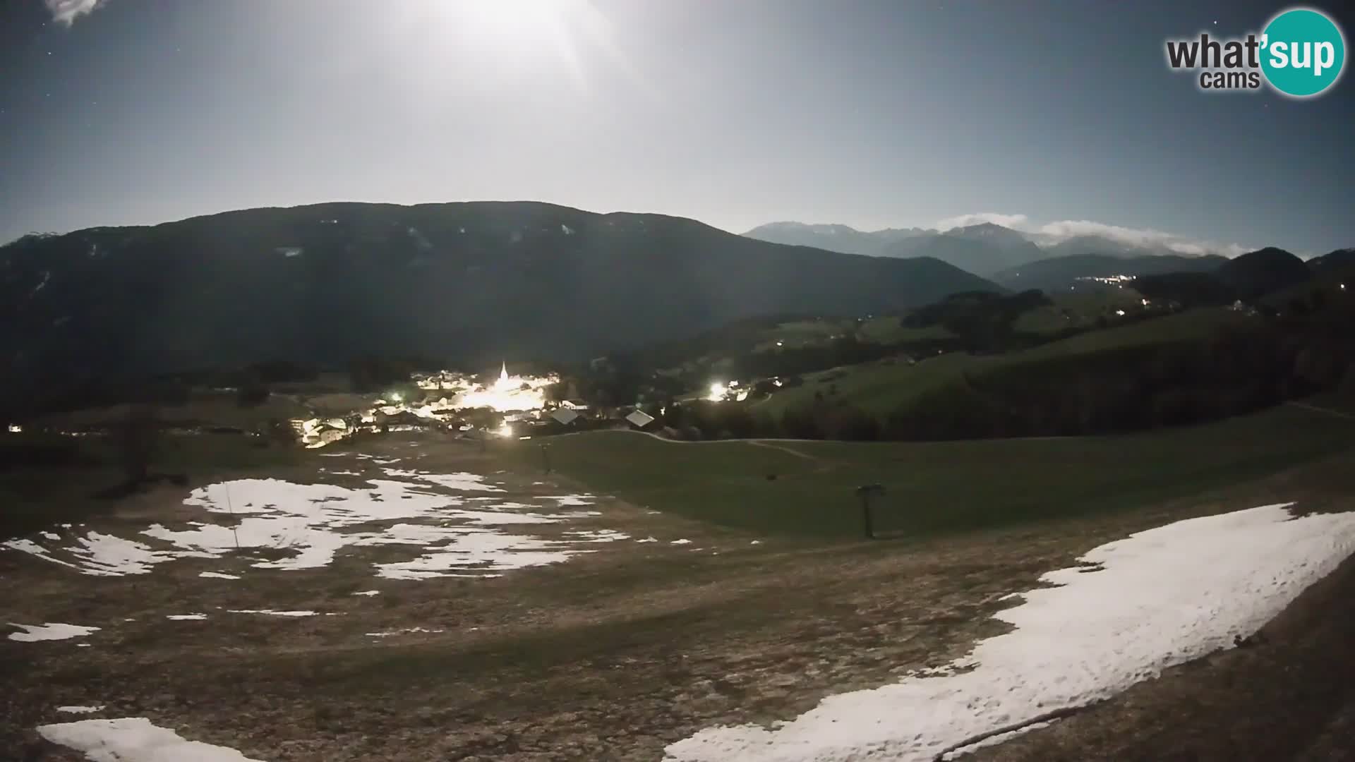 Spletna kamera Terenten (1210m) – Pogled v živo na dolino Pusteria