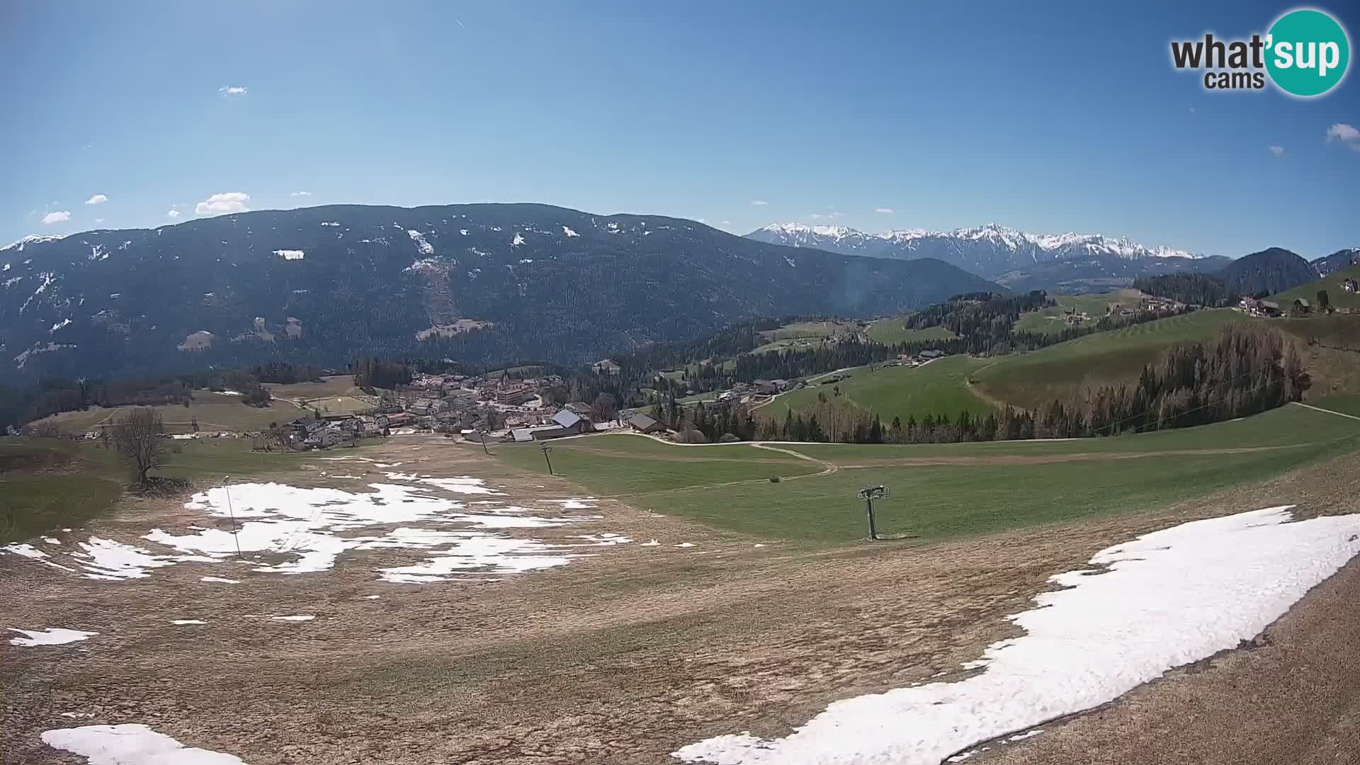 Spletna kamera Terenten (1210m) – Pogled v živo na dolino Pusteria