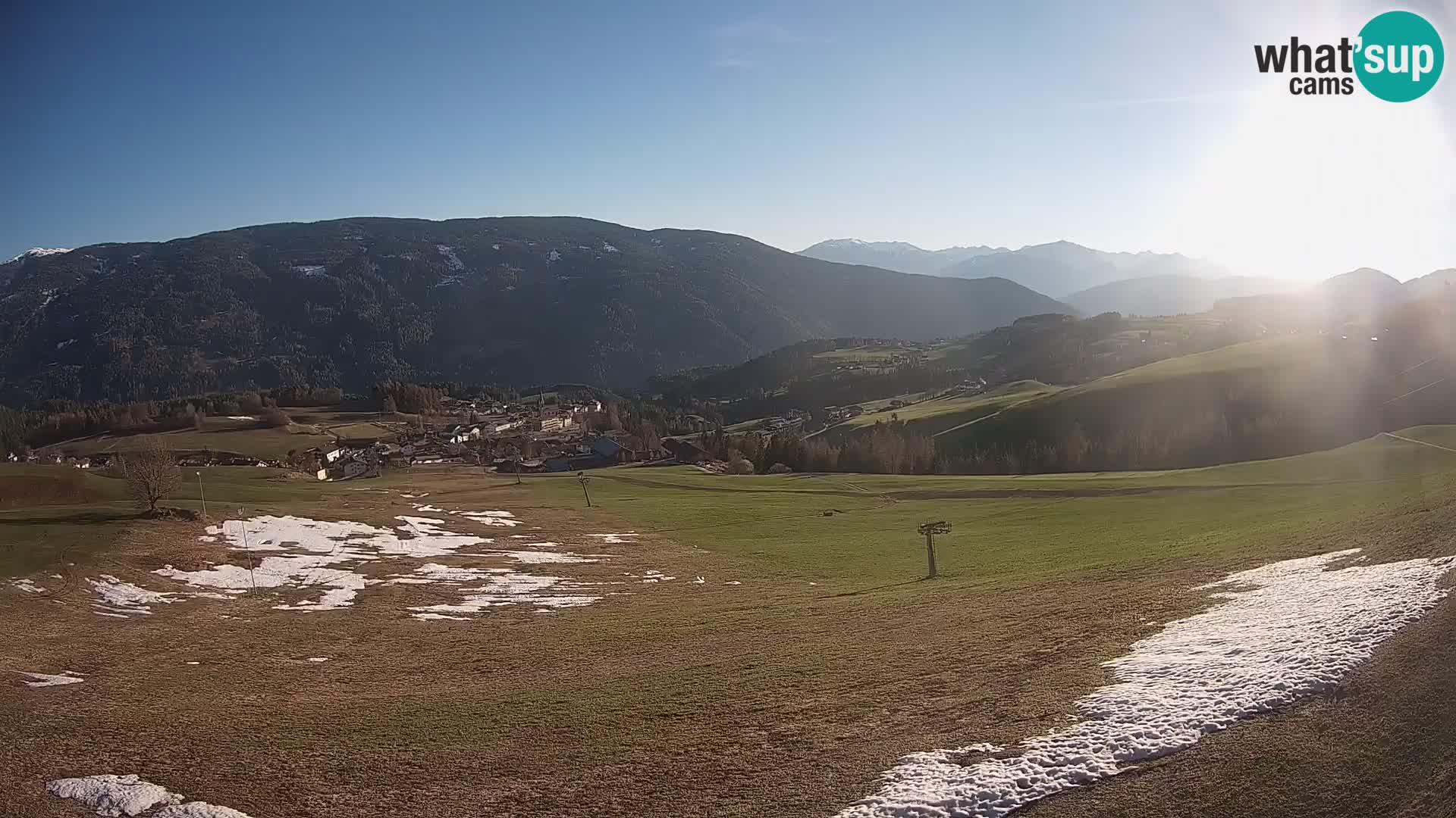 Spletna kamera Terenten (1210m) – Pogled v živo na dolino Pusteria