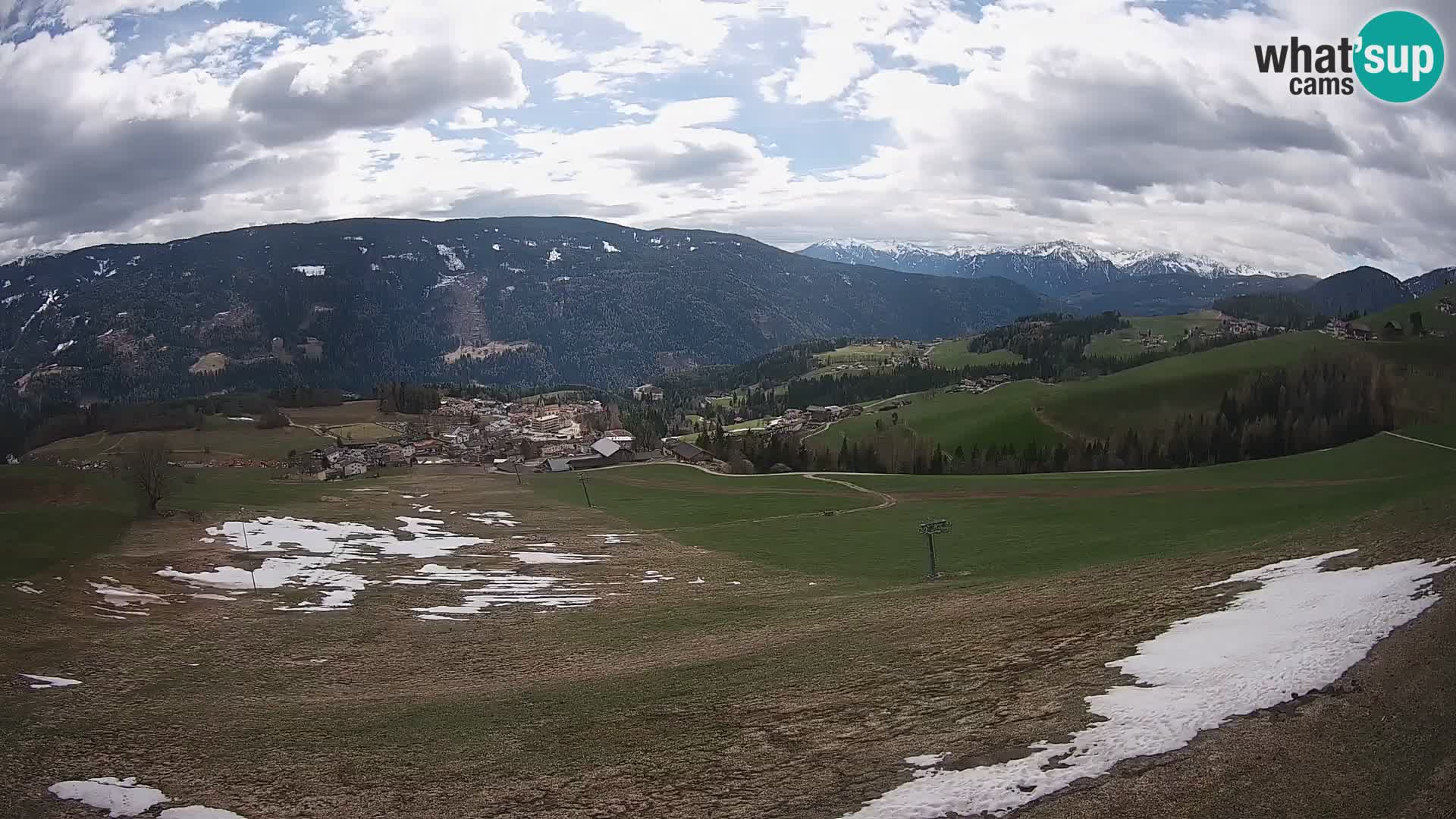 Spletna kamera Terenten (1210m) – Pogled v živo na dolino Pusteria